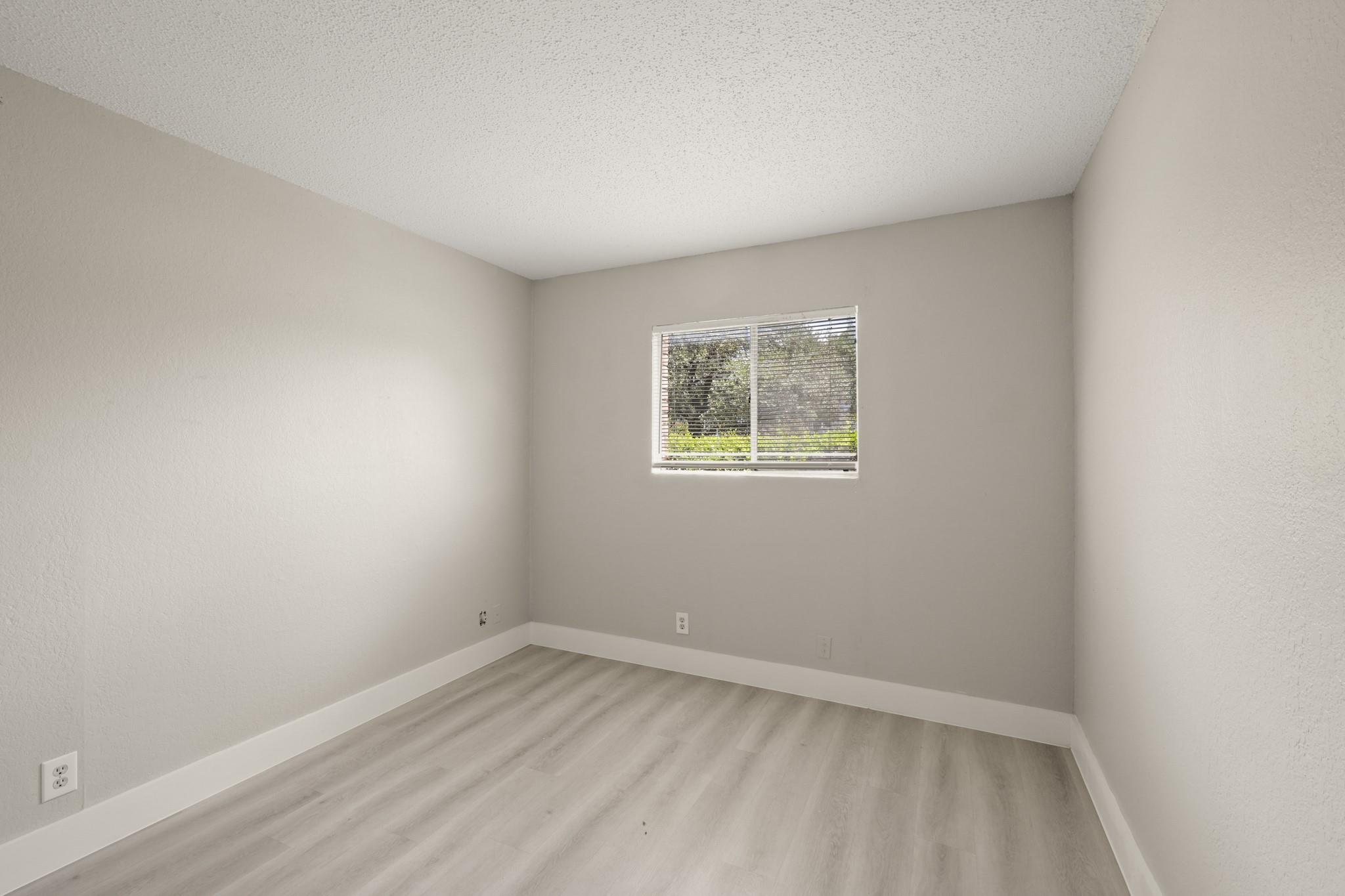 2600 Penny Ln # 115, Austin, TX 78757