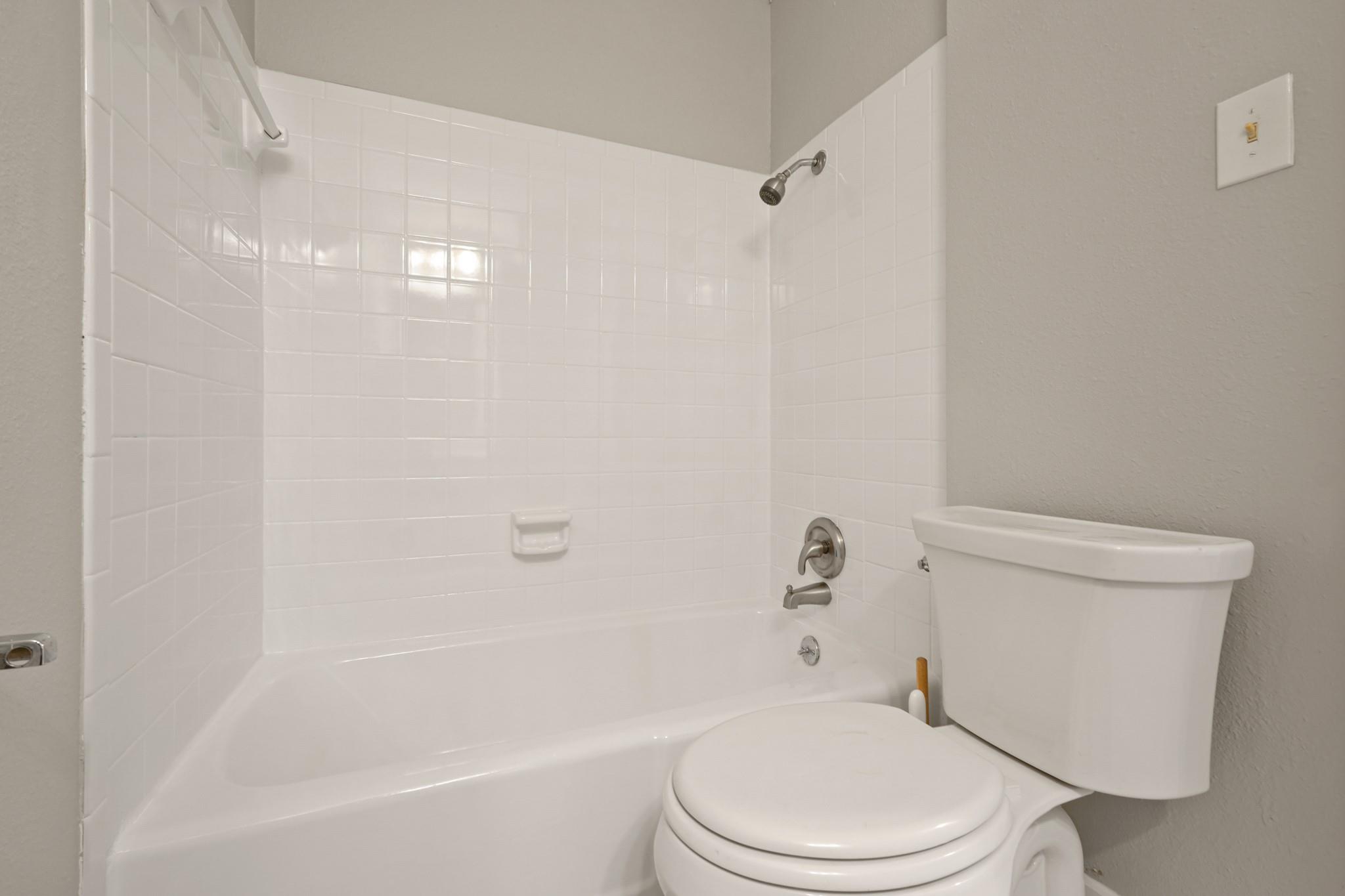 2600 Penny Ln # 115, Austin, TX 78757
