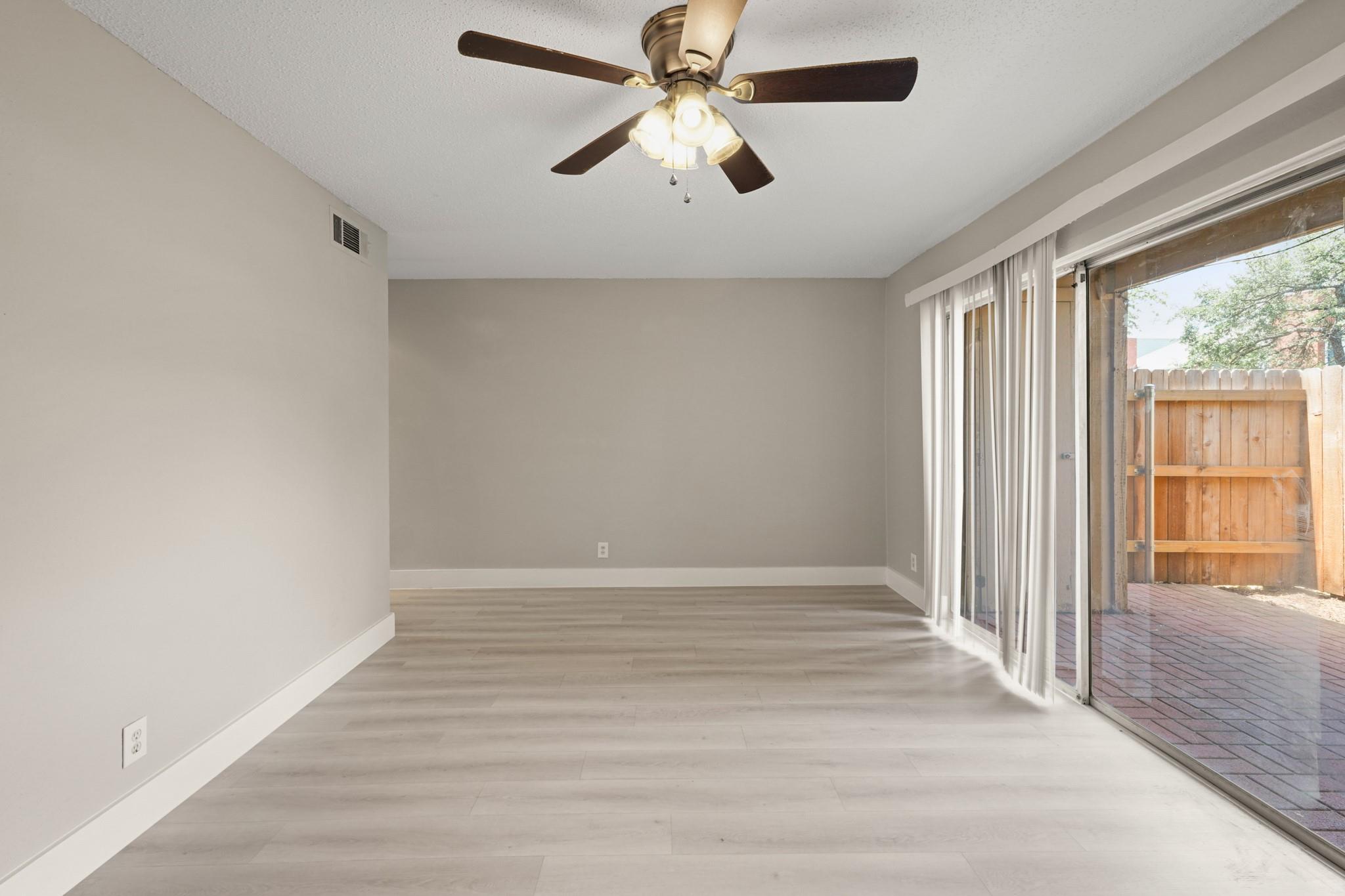 2600 Penny Ln # 115, Austin, TX 78757