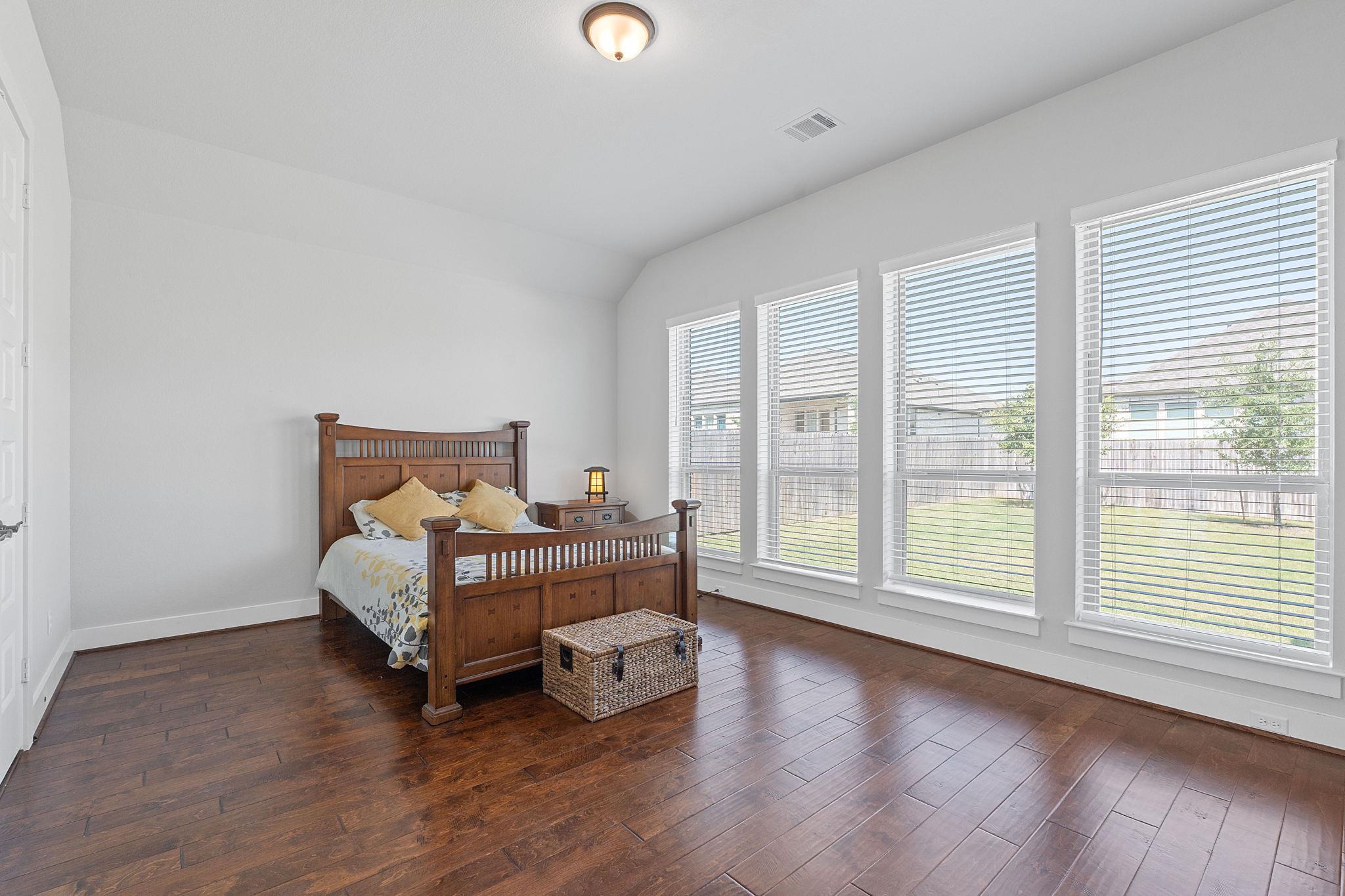 164 Mary Cornelia Cv, Buda, TX 78610