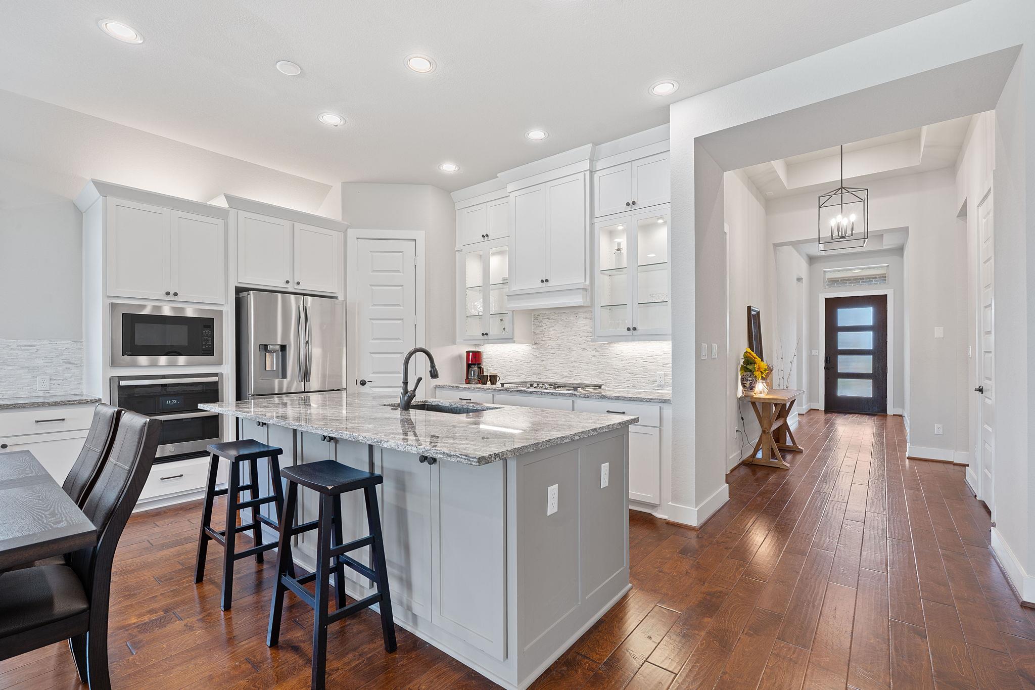 164 Mary Cornelia Cv, Buda, TX 78610