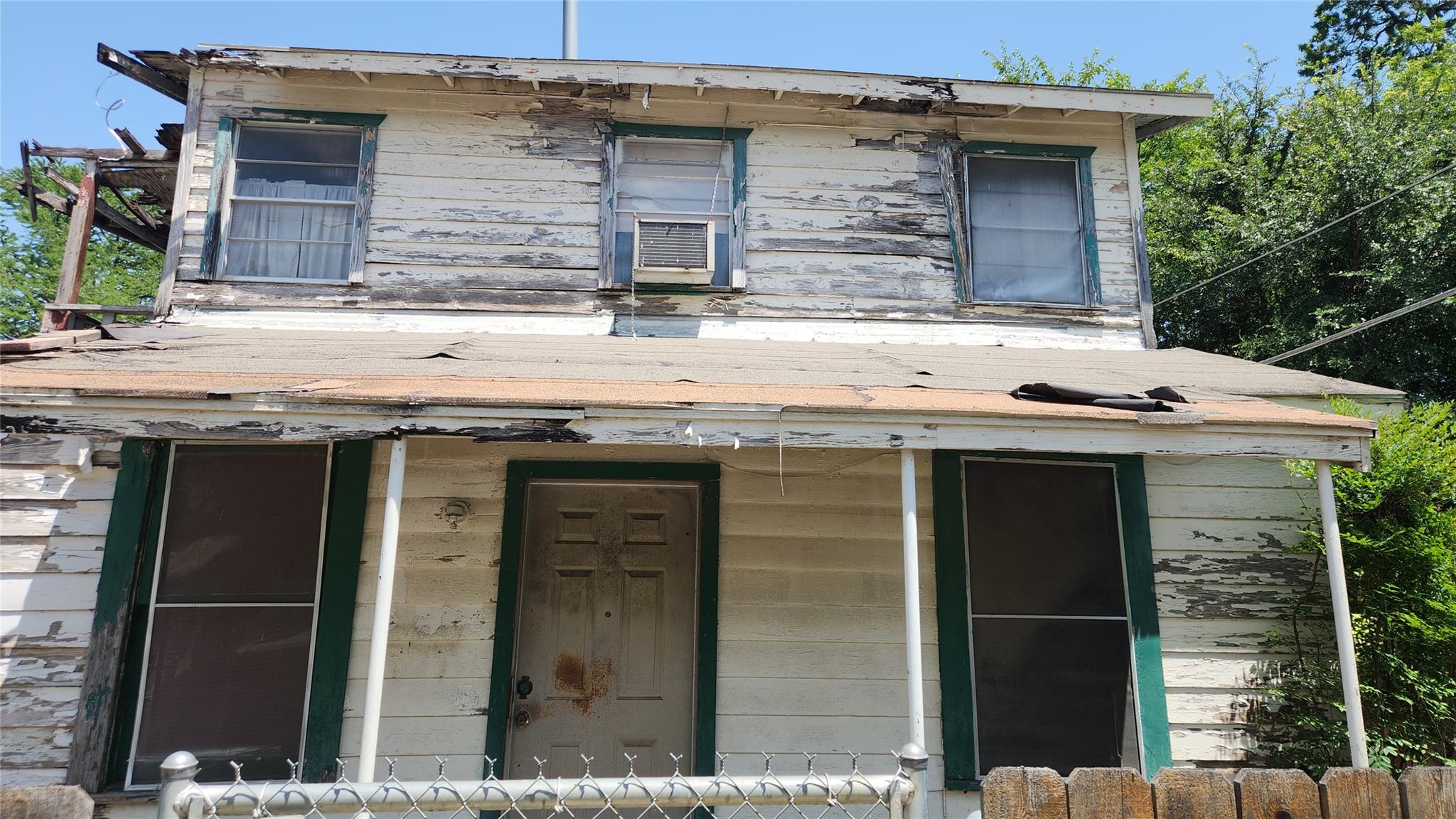 85 W Navasota St, Austin, TX 78702