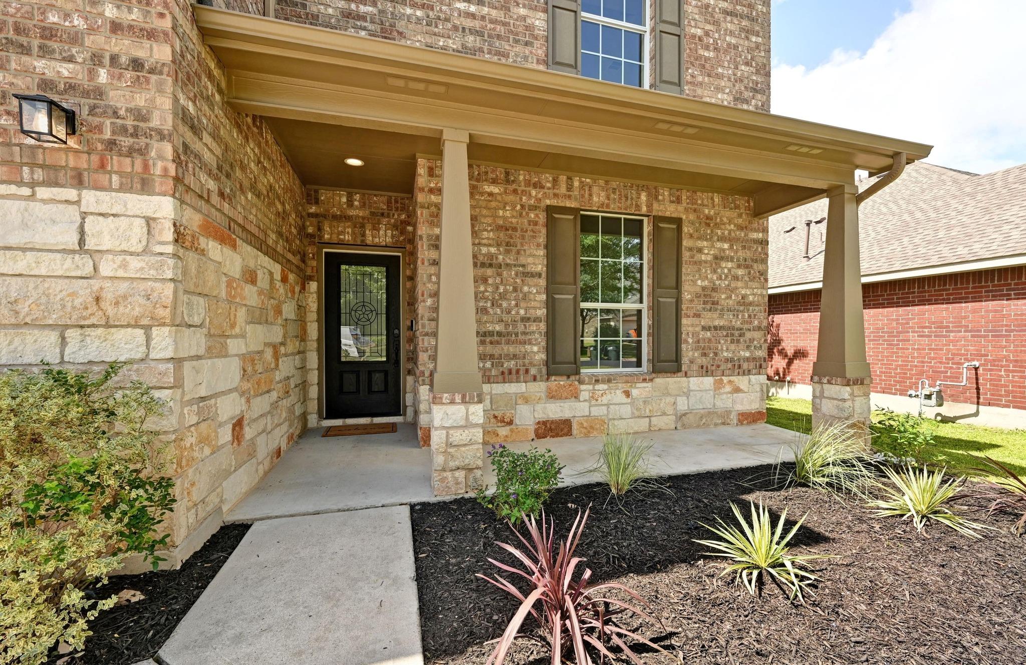 1197 Clark Brothers Dr, Buda, TX 78610