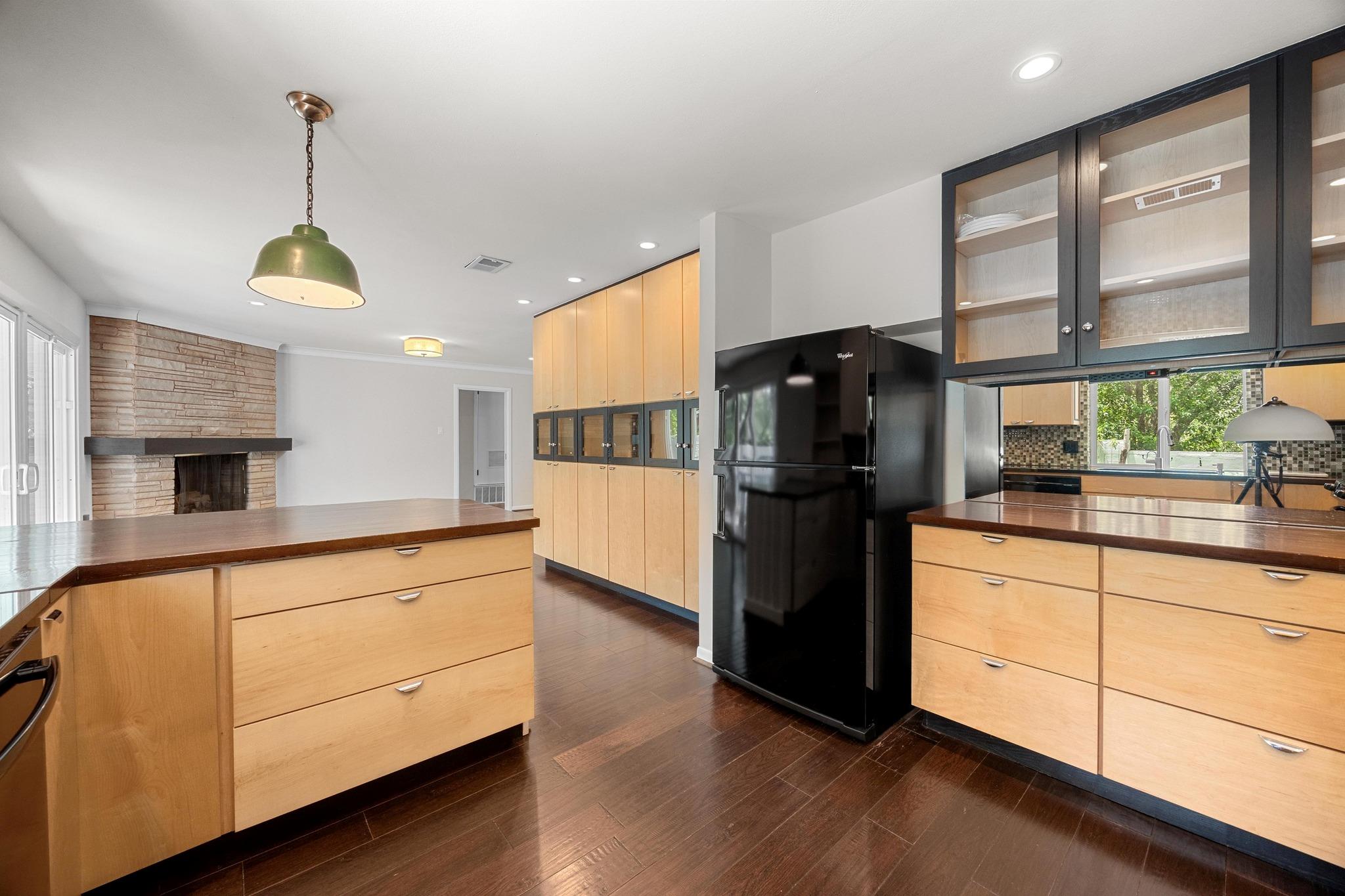 3518 Lakeland Dr, Austin, TX 78731