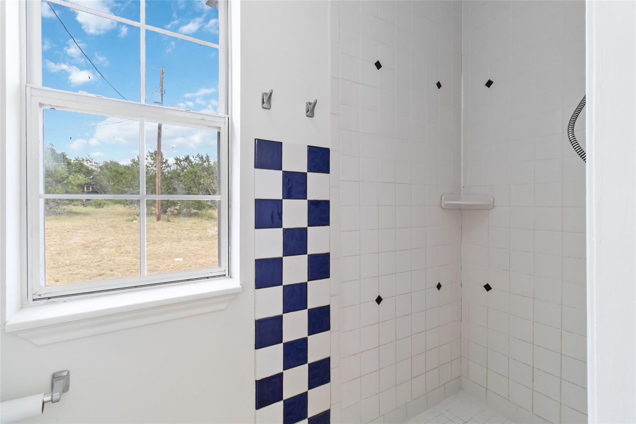 124 Turkey Trail Dr, San Marcos, TX 78666