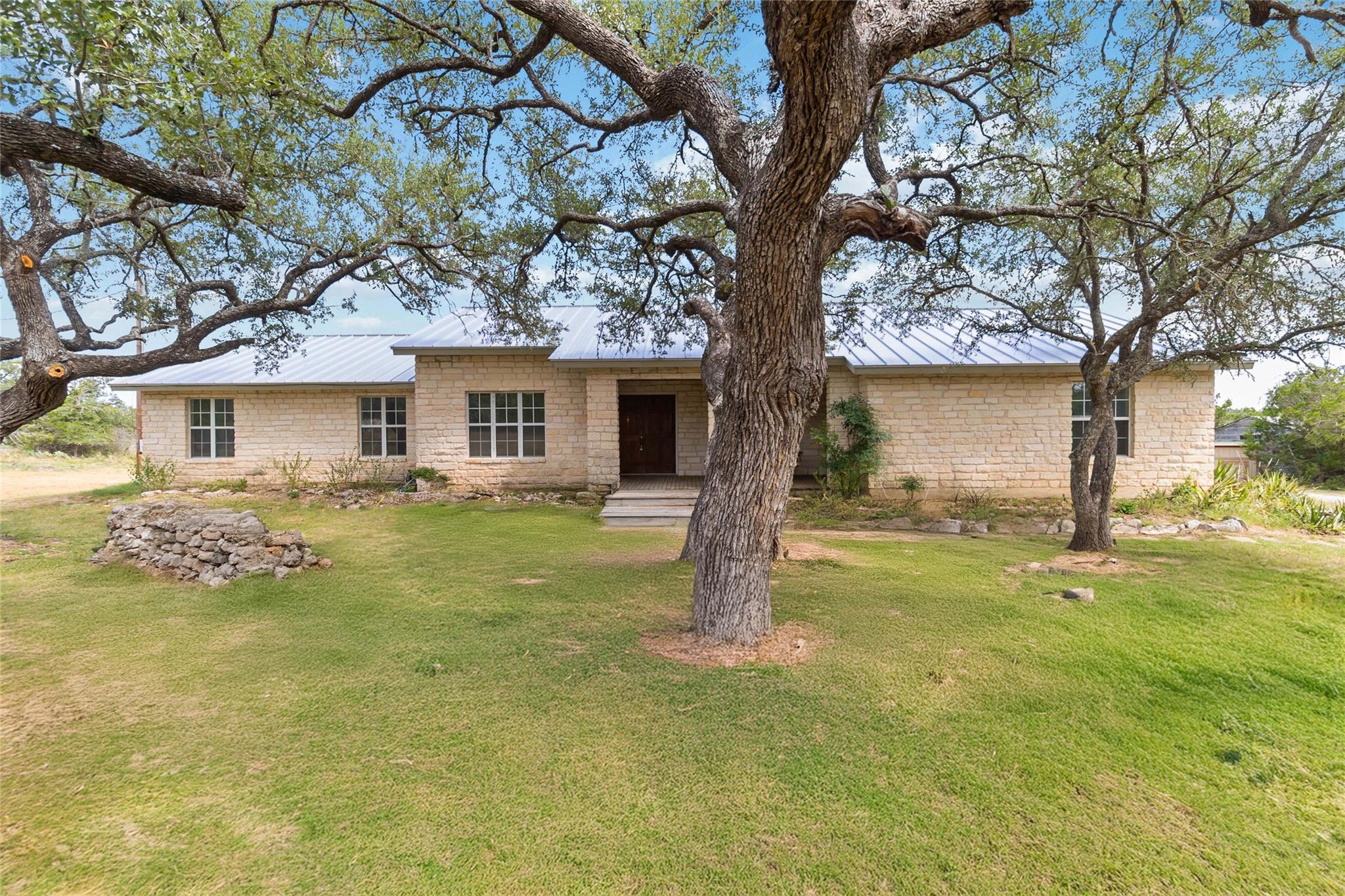 124 Turkey Trail Dr, San Marcos, TX 78666