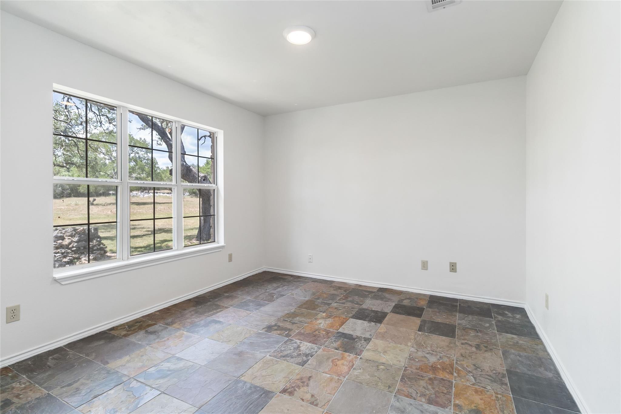 124 Turkey Trail Dr, San Marcos, TX 78666