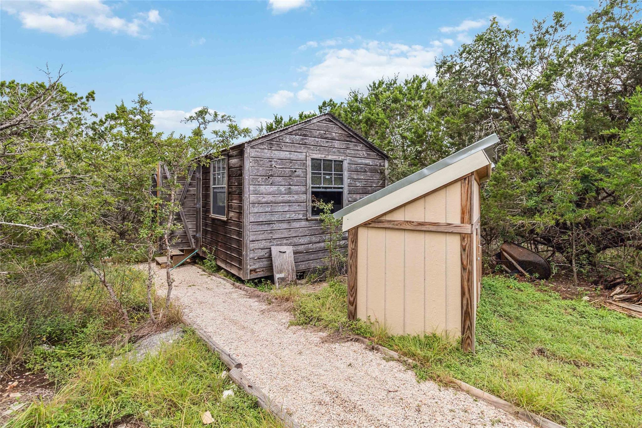 124 Turkey Trail Dr, San Marcos, TX 78666