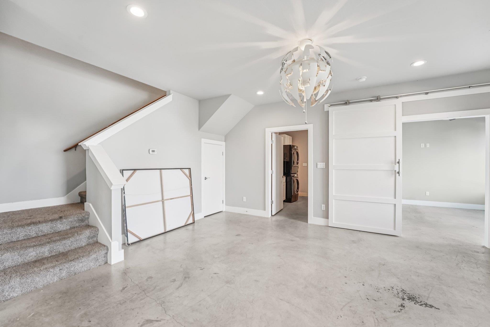 18812 Lakeland Dr, Lago Vista, TX 78645