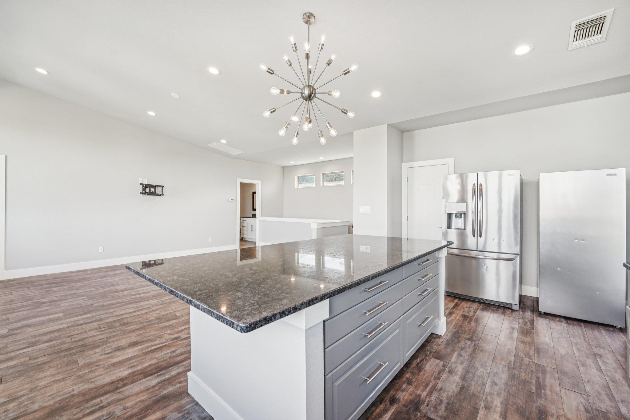 18812 Lakeland Dr, Lago Vista, TX 78645