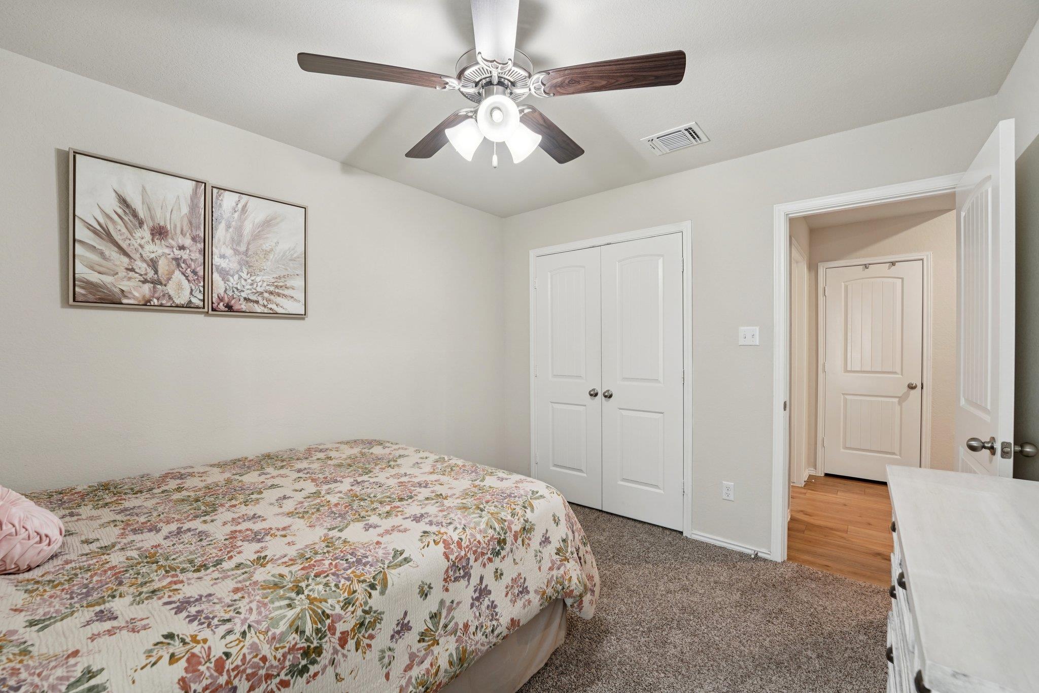 184 Pivot Dr, Taylor, TX 76574