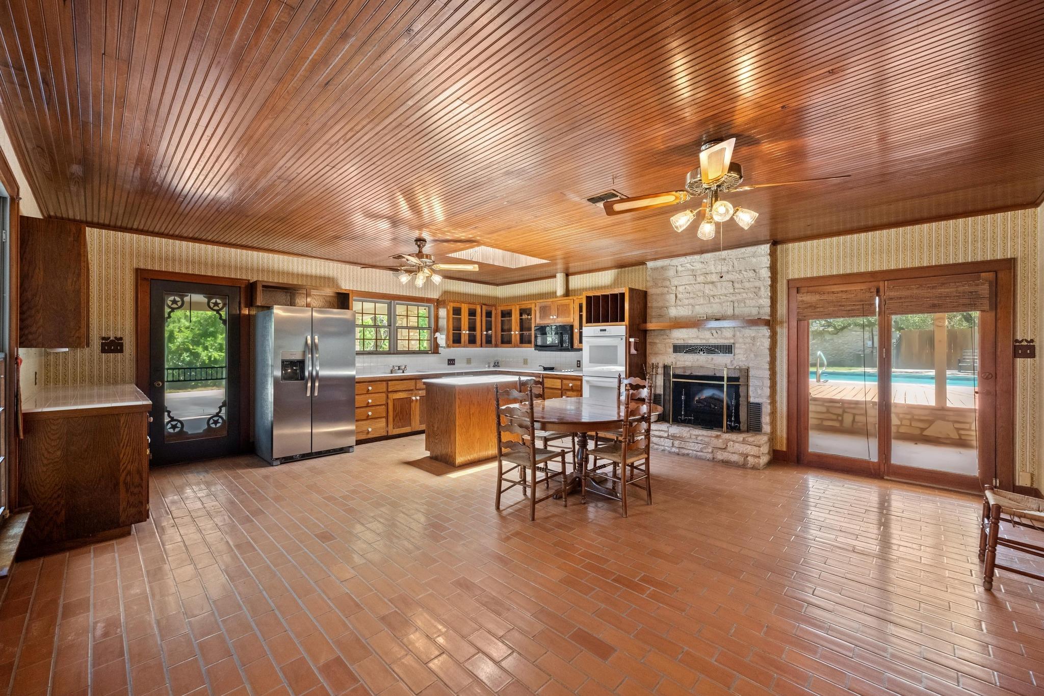 7800 Hudson Loop, Austin, TX 78736