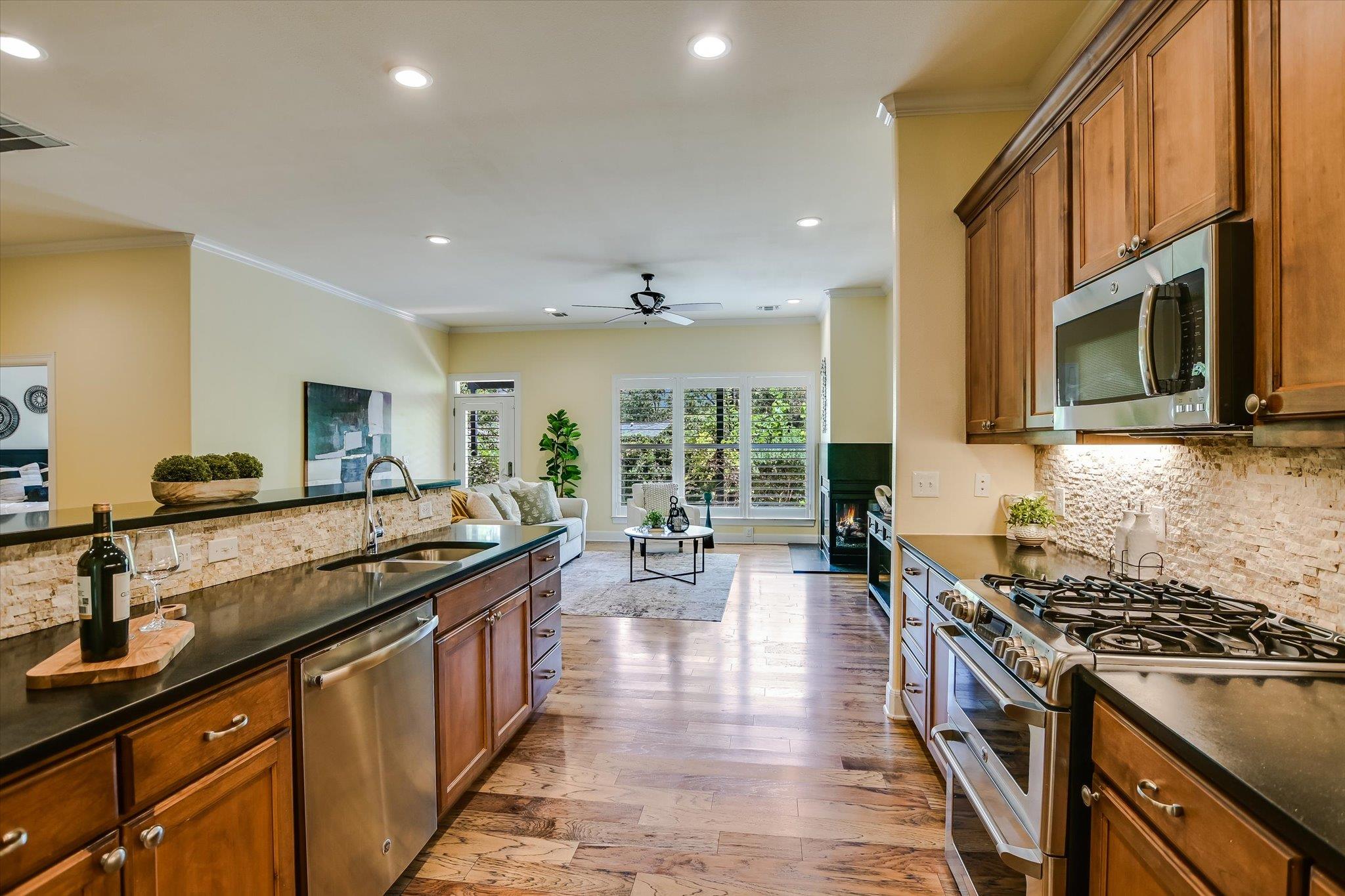 1218 Haven Ln # 102, Georgetown, TX 78626