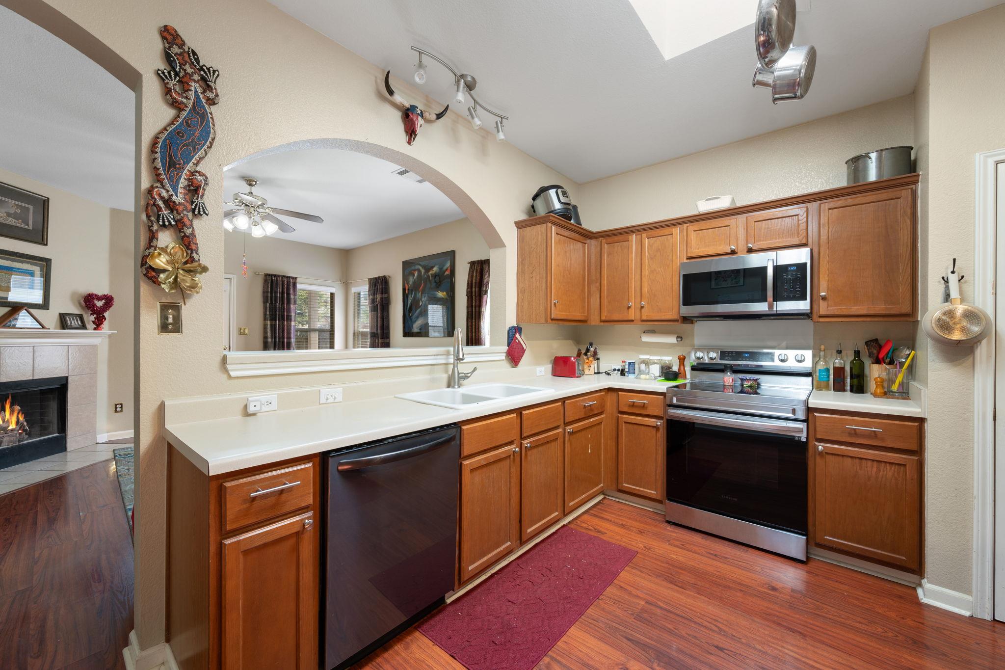 18112 Skysail Dr, Manor, TX 78653