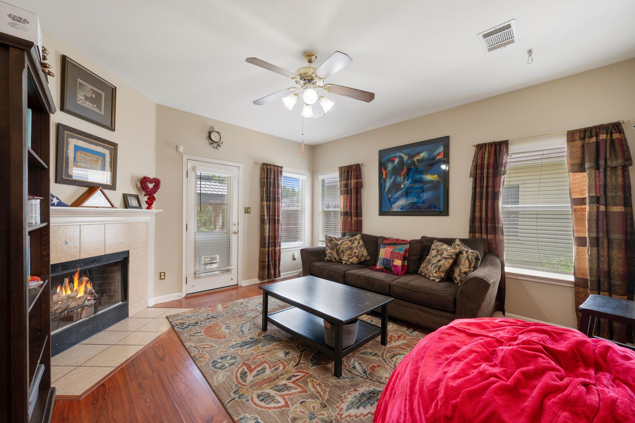 18112 Skysail Dr, Manor, TX 78653