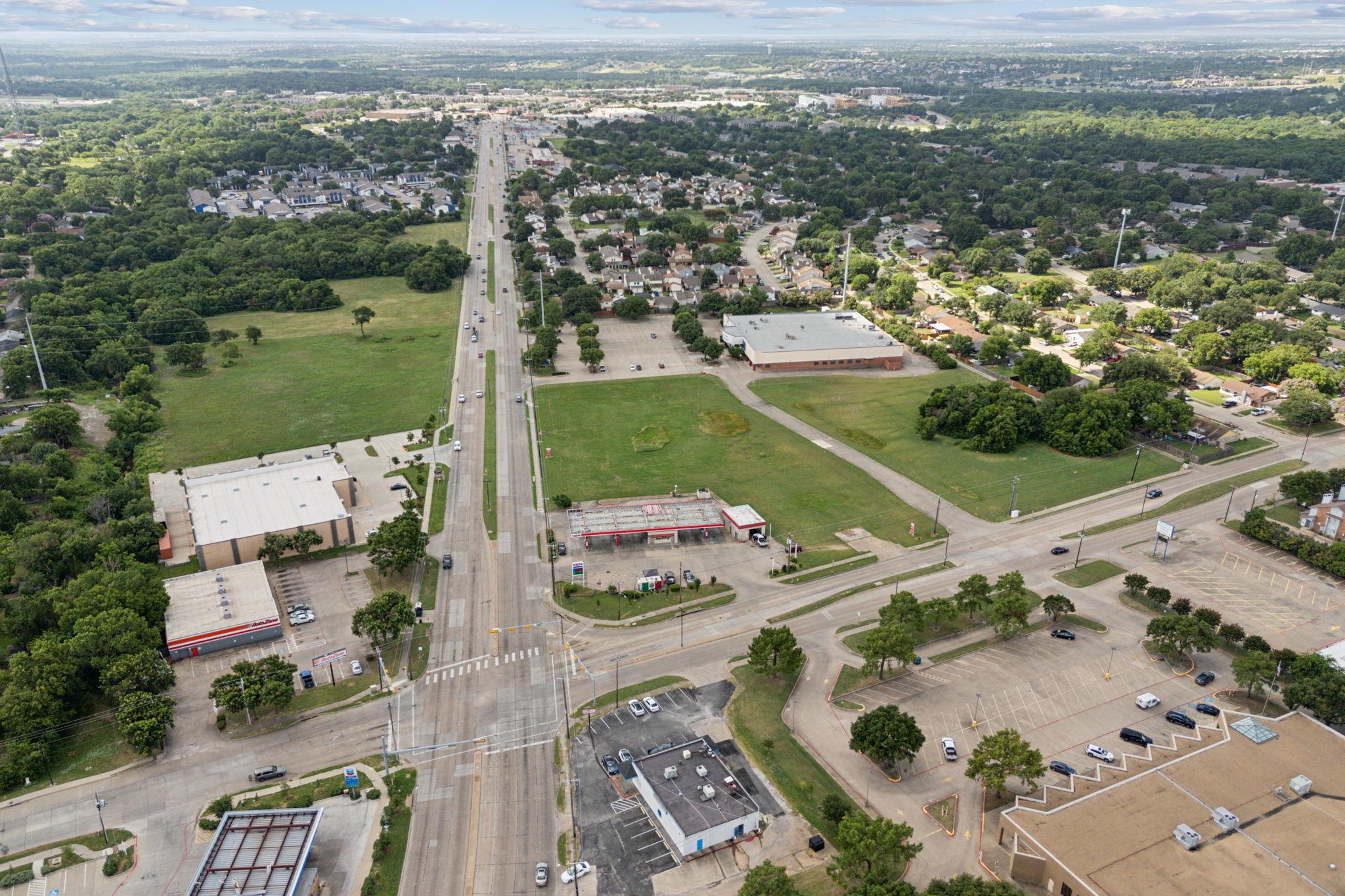 525 E Oates Rd, Garland, TX 75043