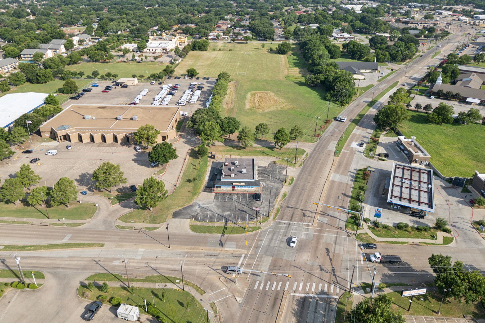 525 E Oates Rd, Garland, TX 75043