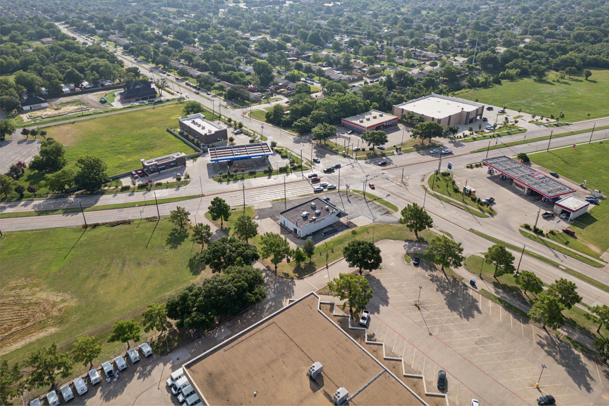525 E Oates Rd, Garland, TX 75043