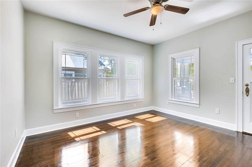 906 E 38 1/2 St, Austin, TX 78751