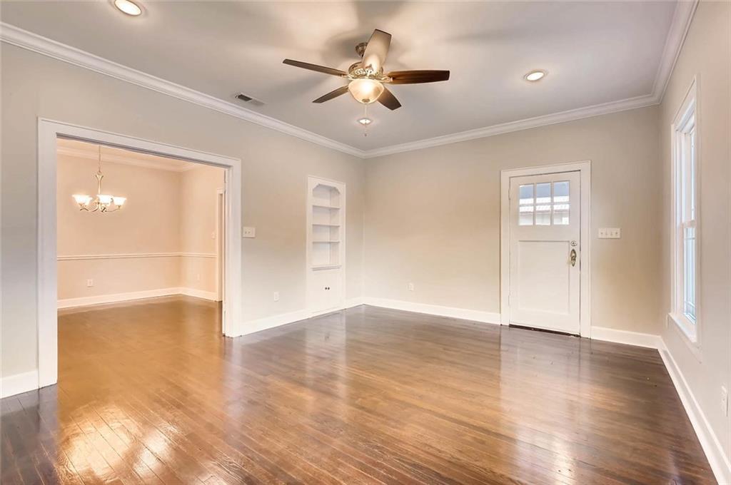 906 E 38 1/2 St, Austin, TX 78751