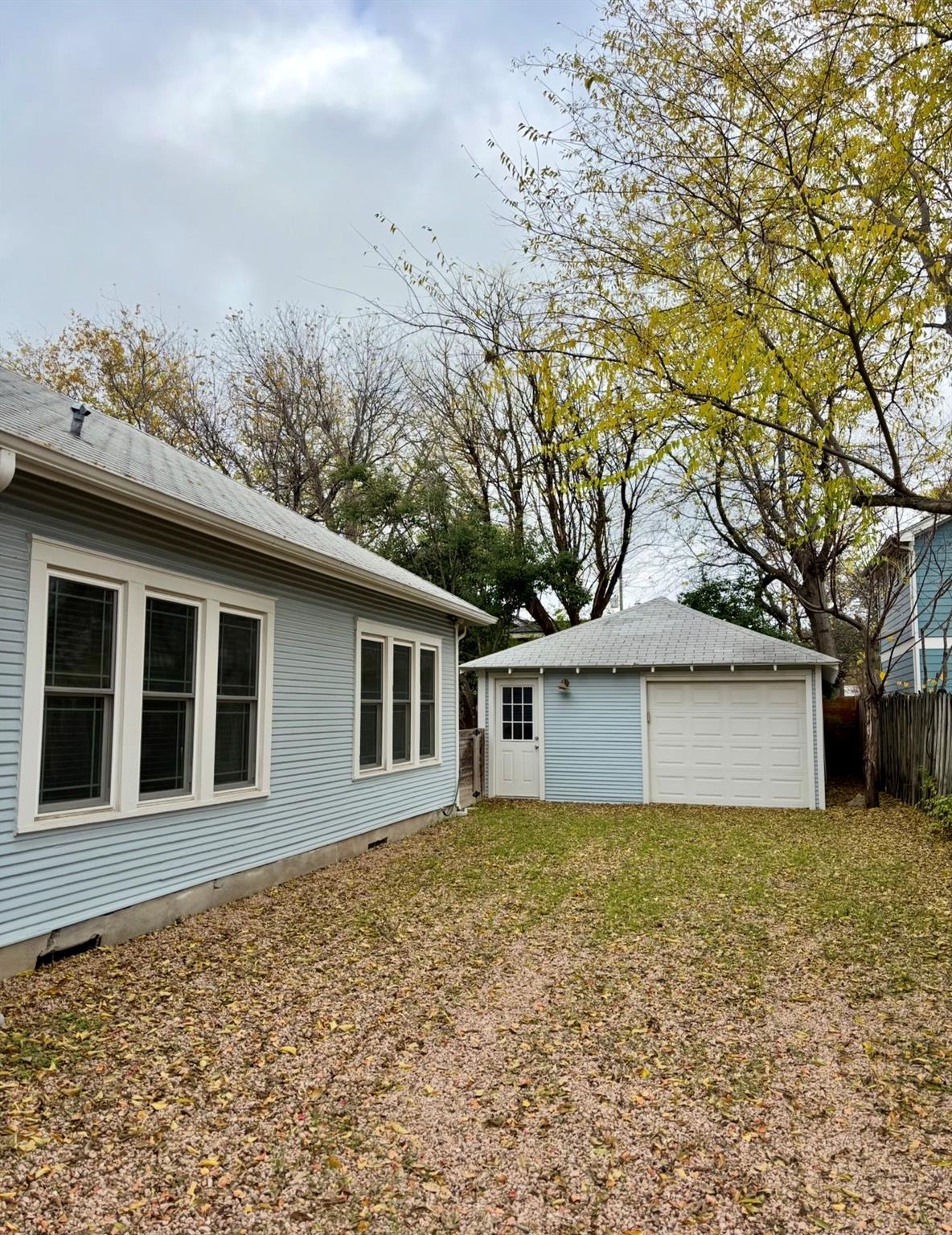 906 E 38 1/2 St, Austin, TX 78751