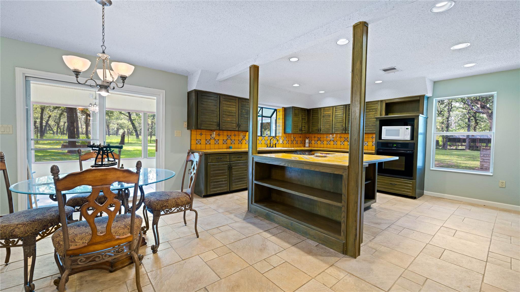 8058 Milam County Road 455, Thorndale, TX 78947