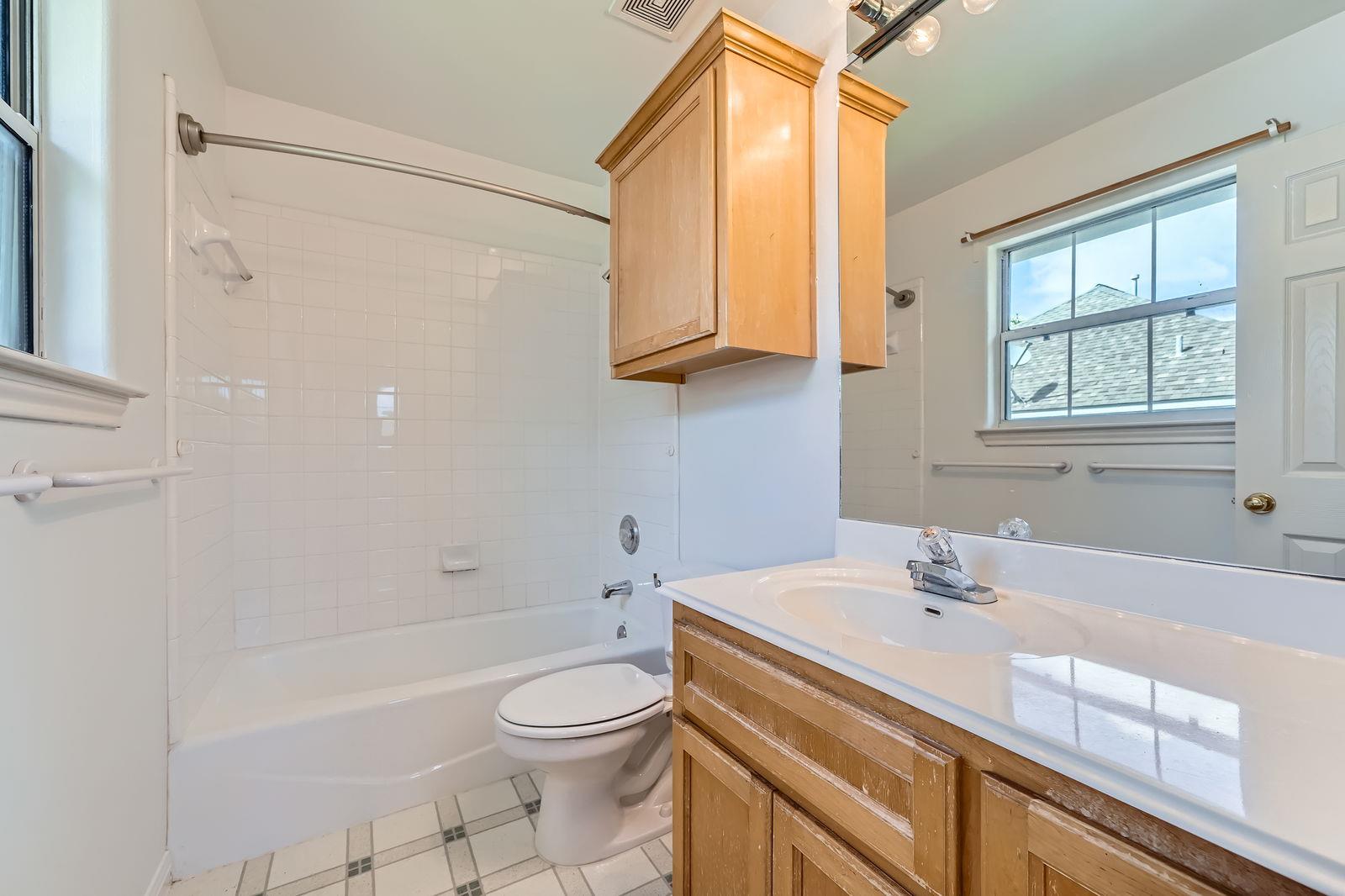 2920 Thrushwood Dr, Austin, TX 78757