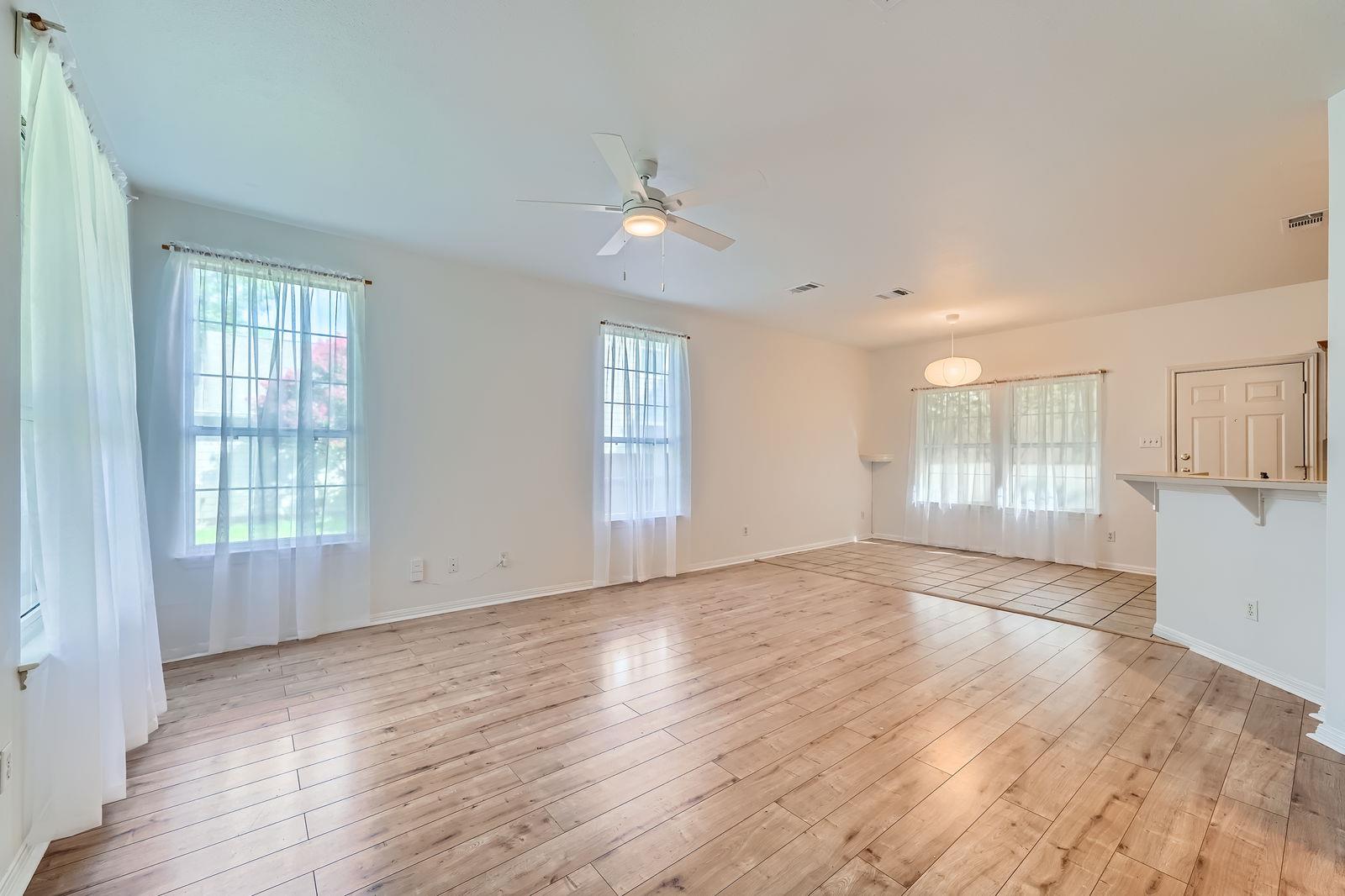 2920 Thrushwood Dr, Austin, TX 78757