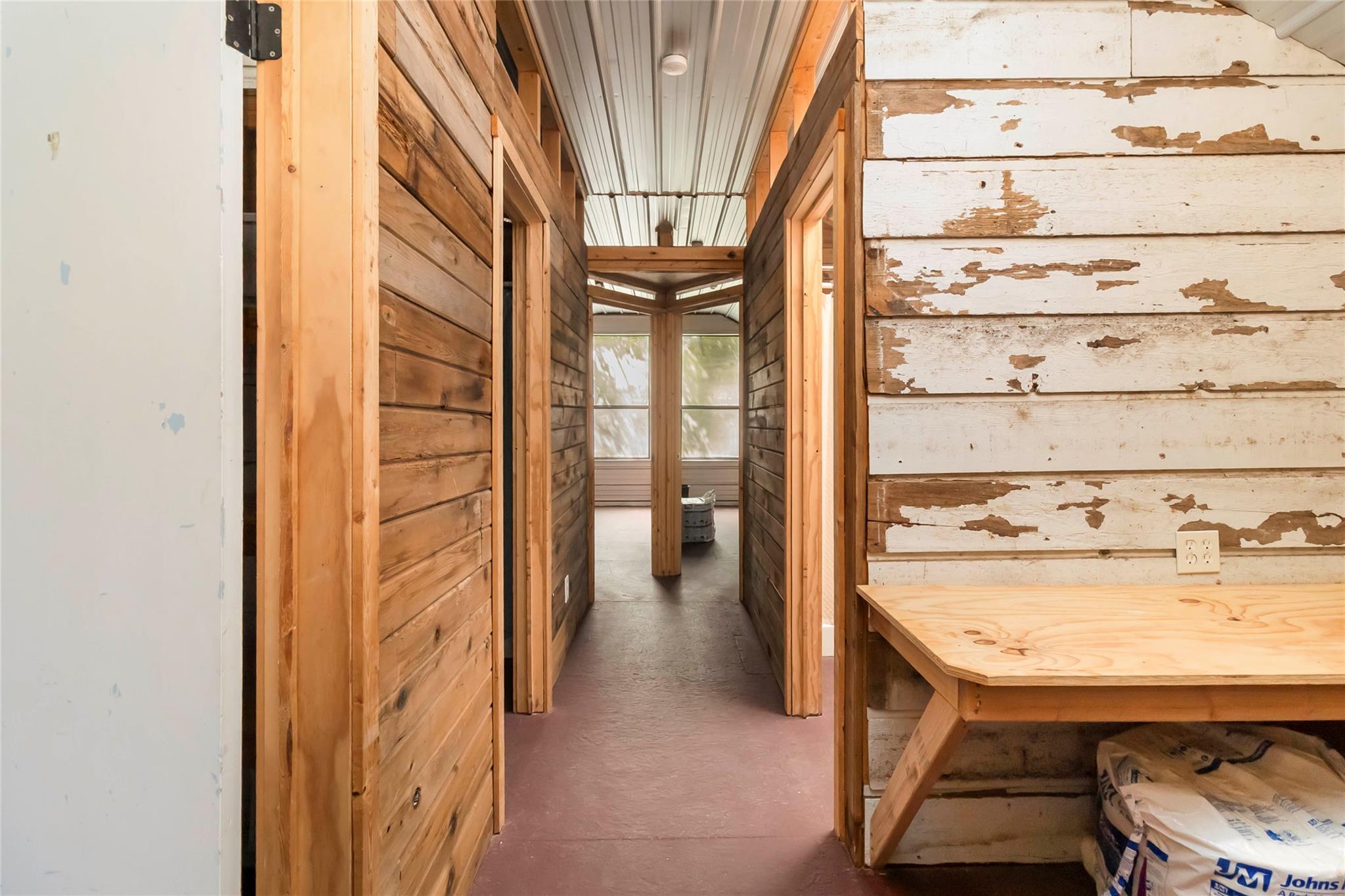 208 Old Potato Rd, Paige, TX 78659