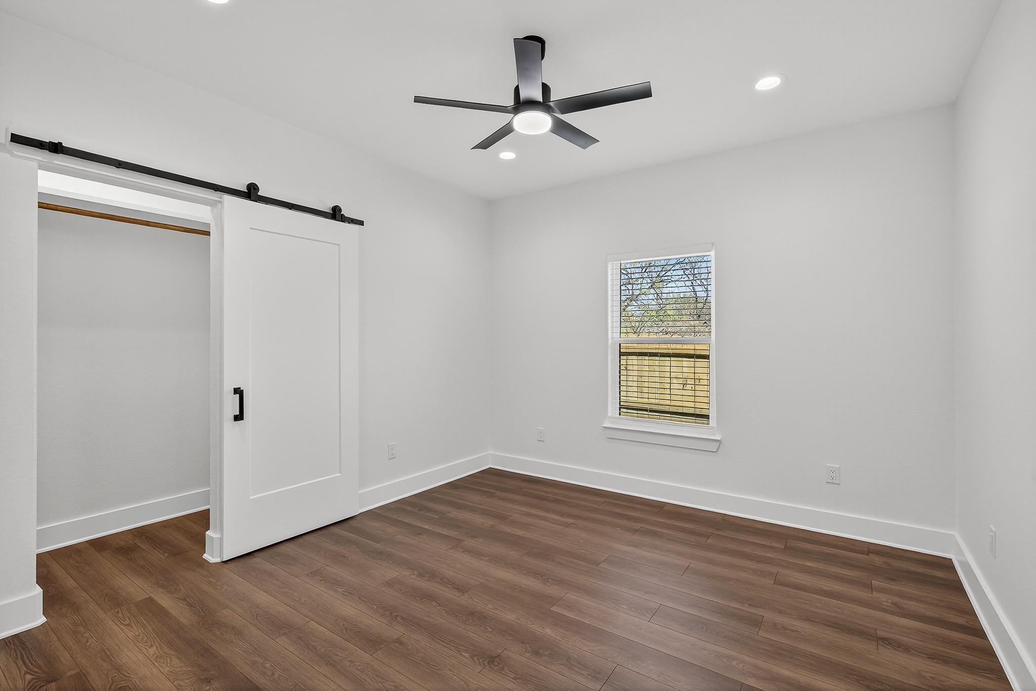 212 Southwood Dr, Granite Shoals, TX 78654