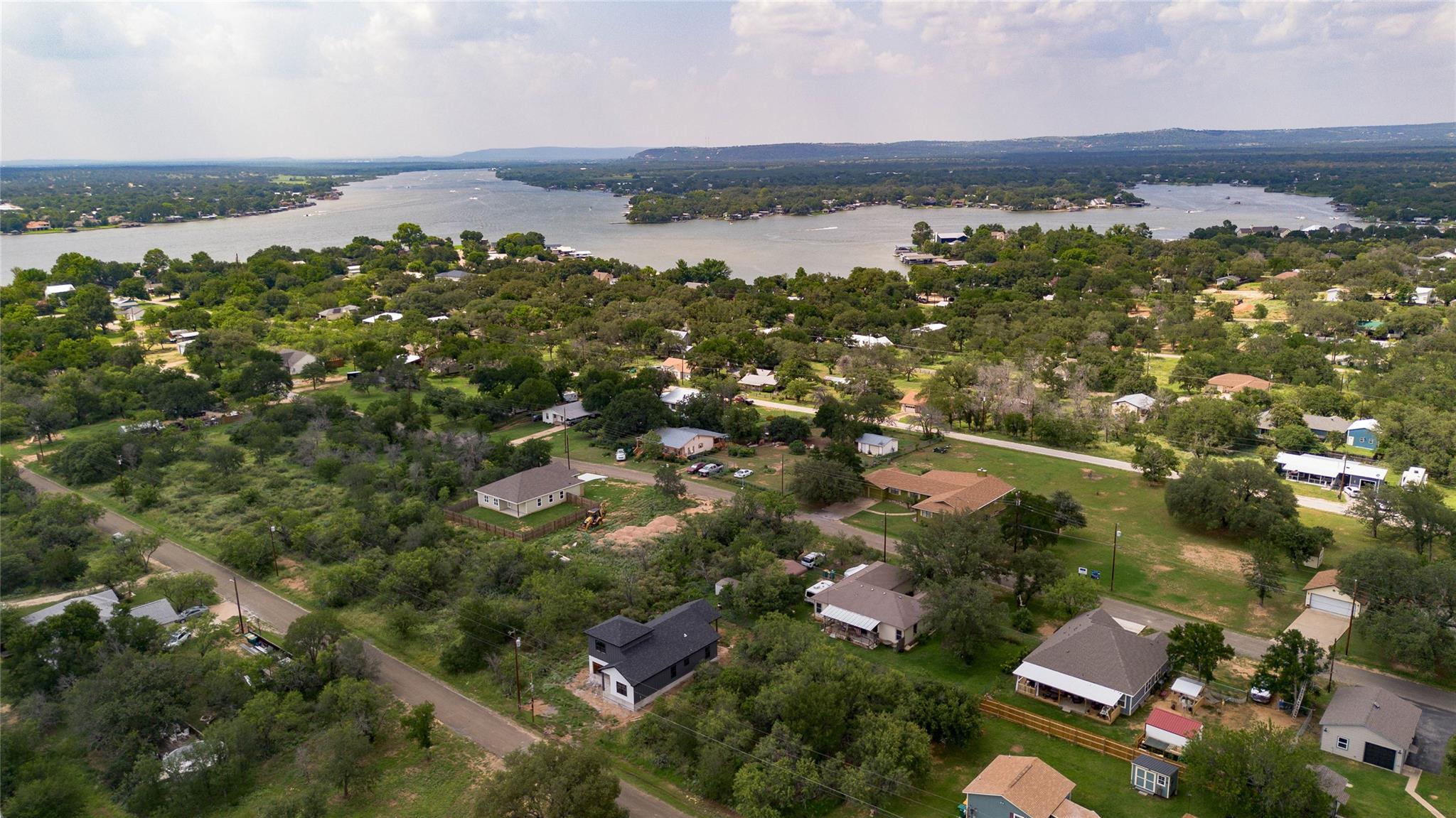 212 Southwood Dr, Granite Shoals, TX 78654