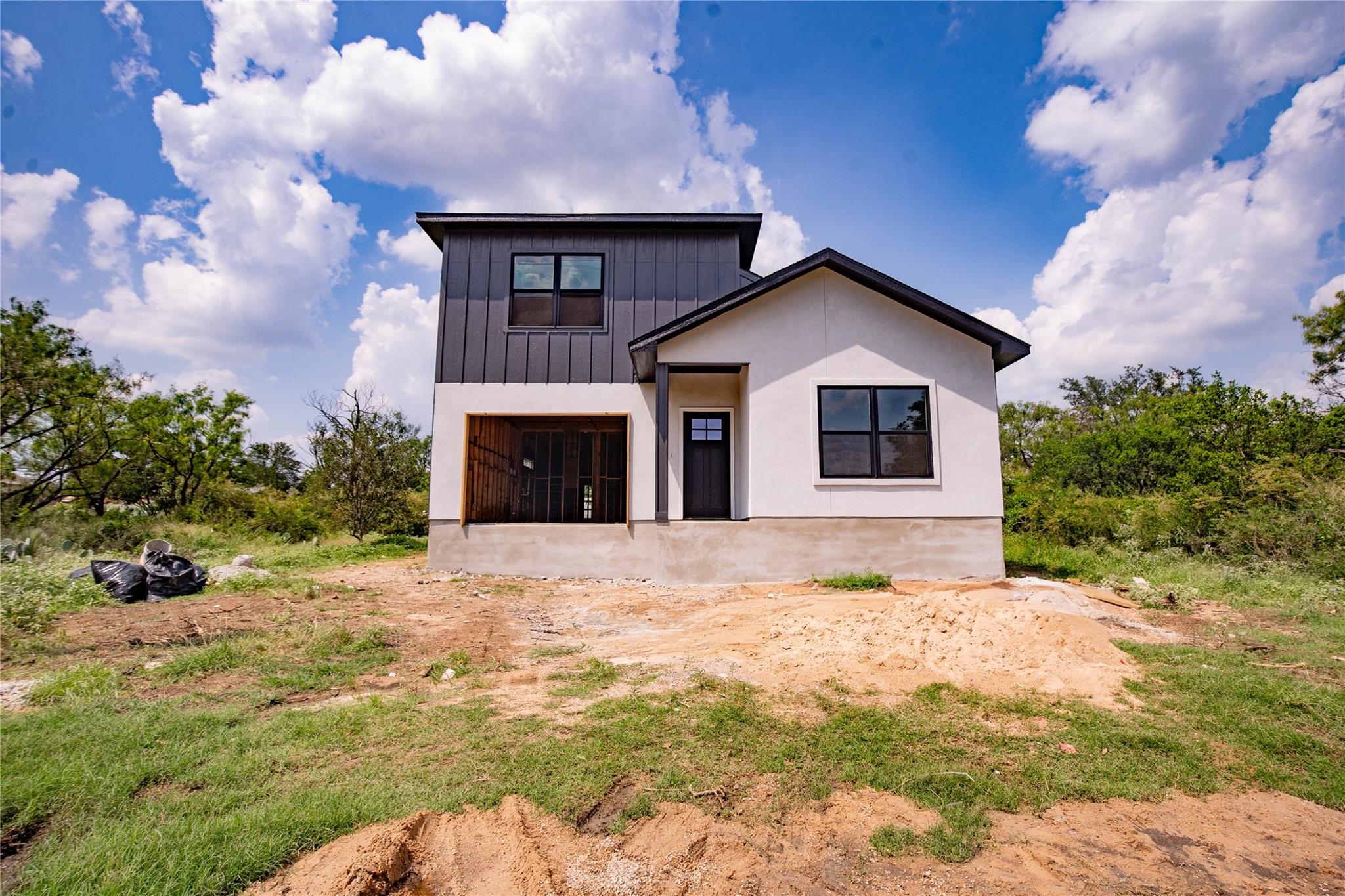 212 Southwood Dr, Granite Shoals, TX 78654