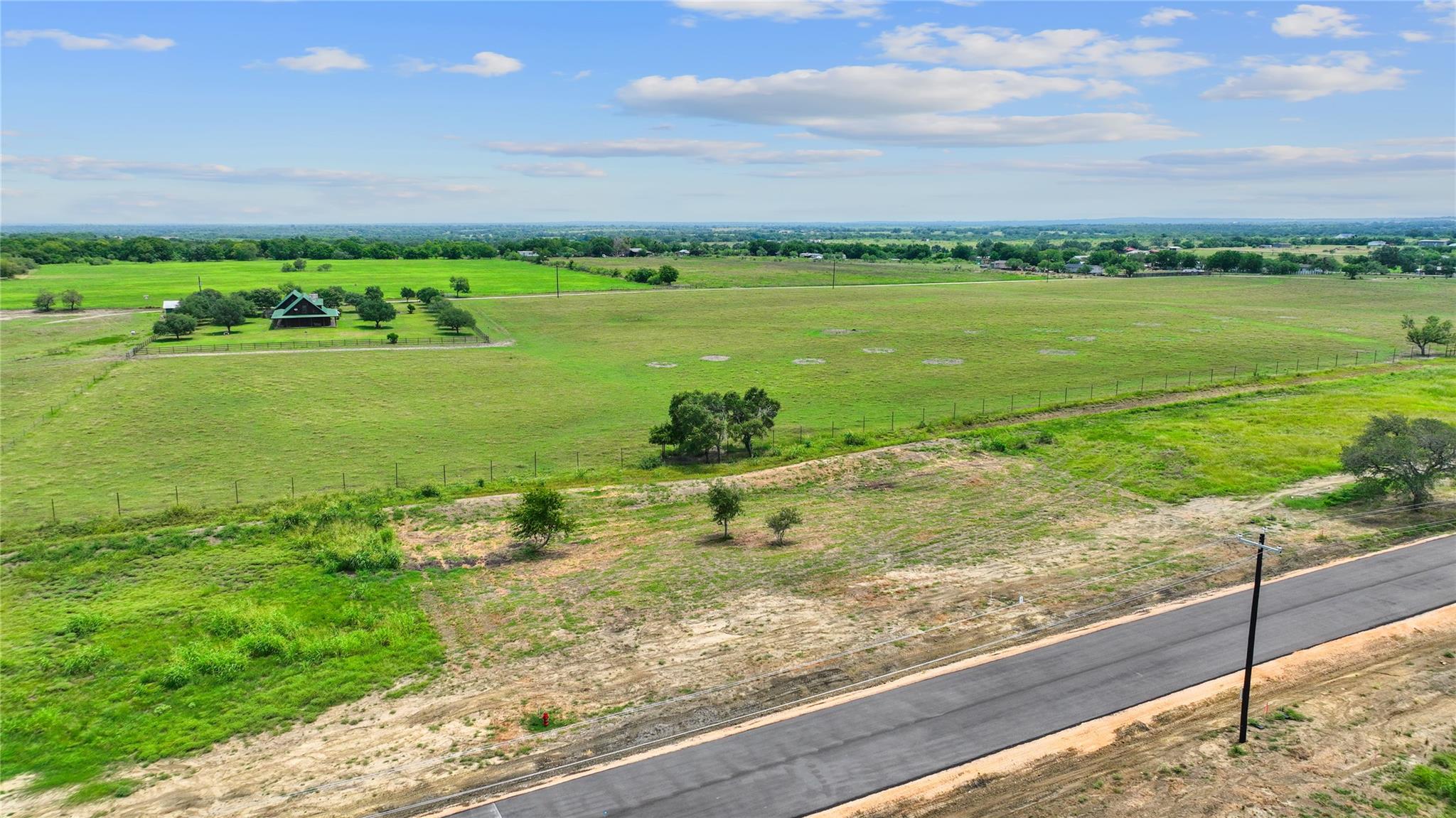 370 Altidore Ave, Dale, TX 78616