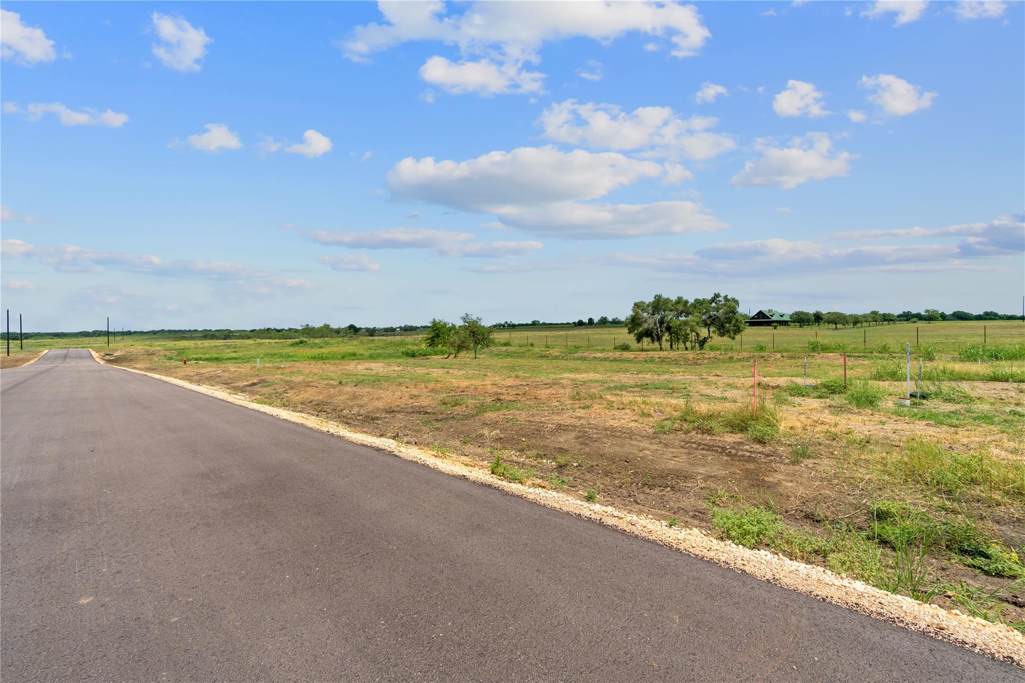 370 Altidore Ave, Dale, TX 78616
