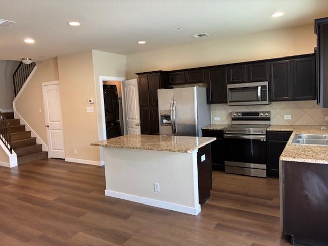 1004 Lost Pines Ln, Cedar Park, TX 78613