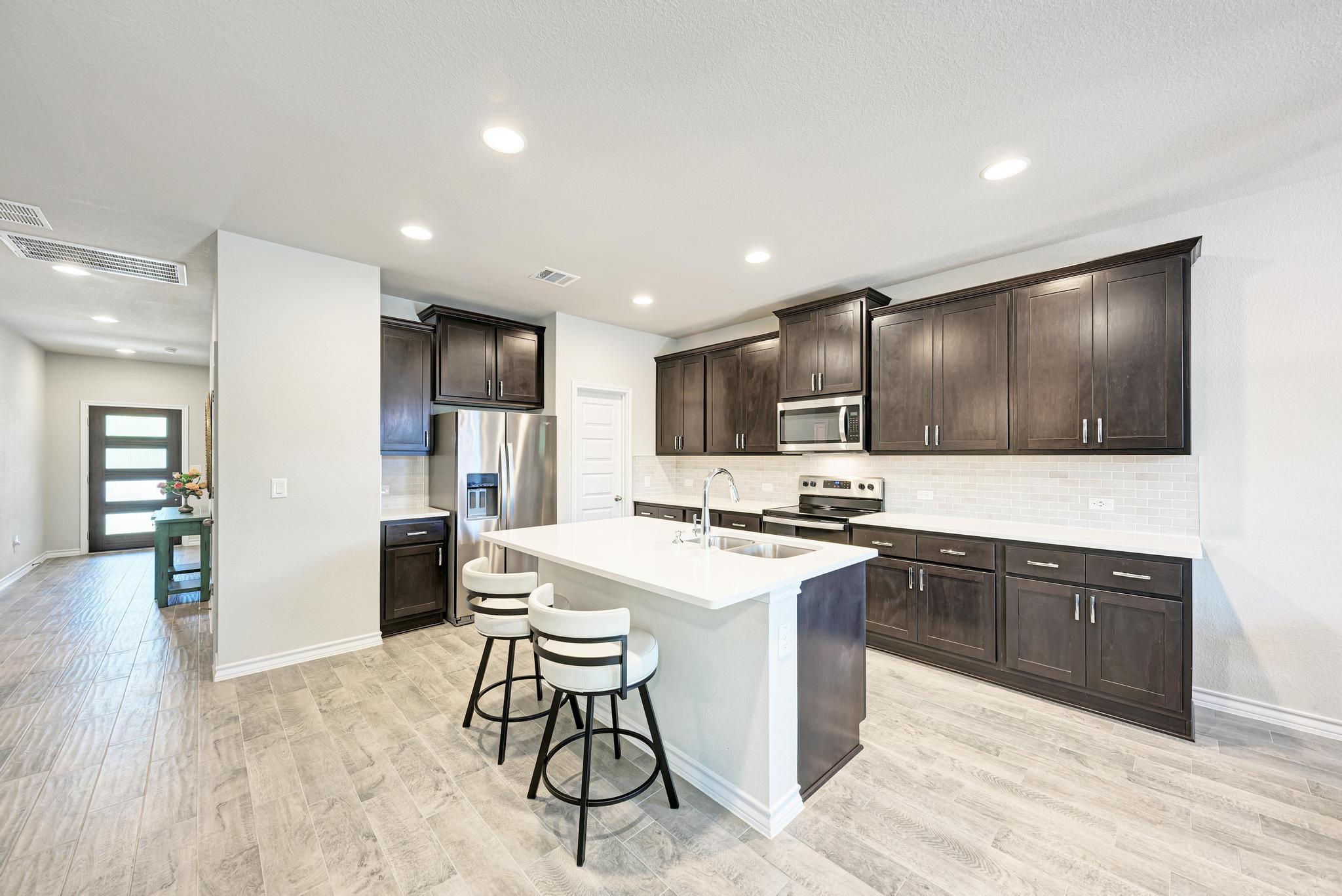817 Choya Trl, Leander, TX 78641