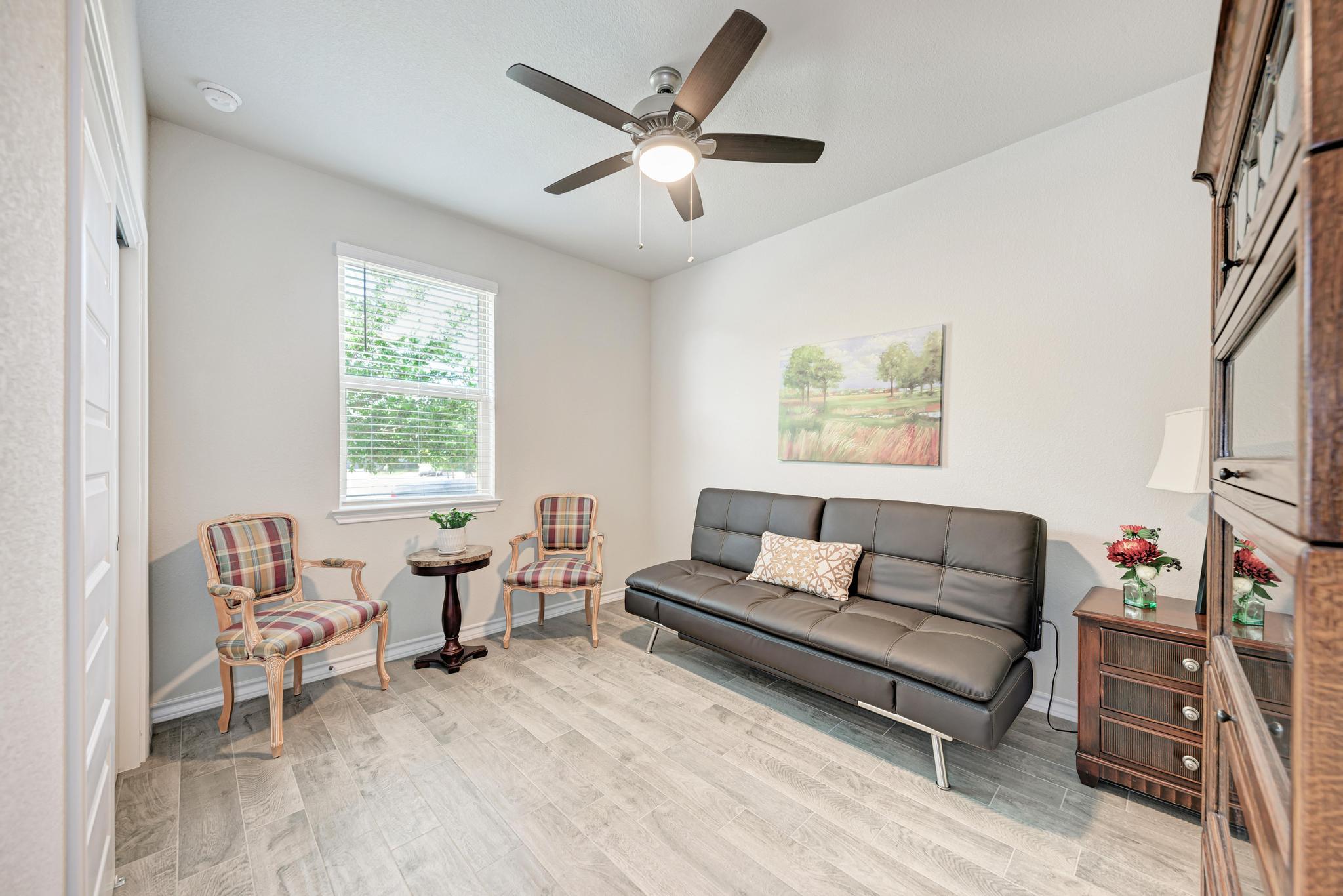 817 Choya Trl, Leander, TX 78641