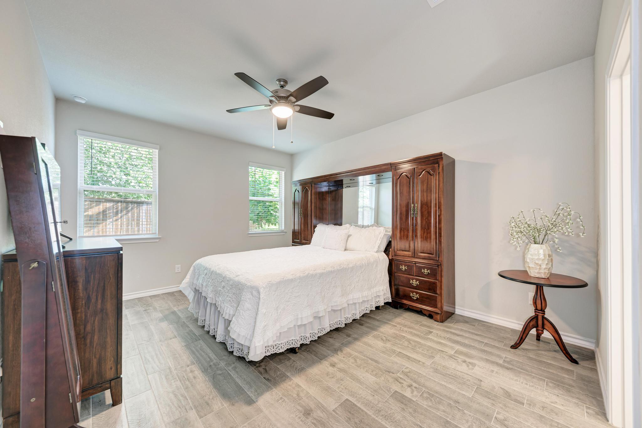 817 Choya Trl, Leander, TX 78641