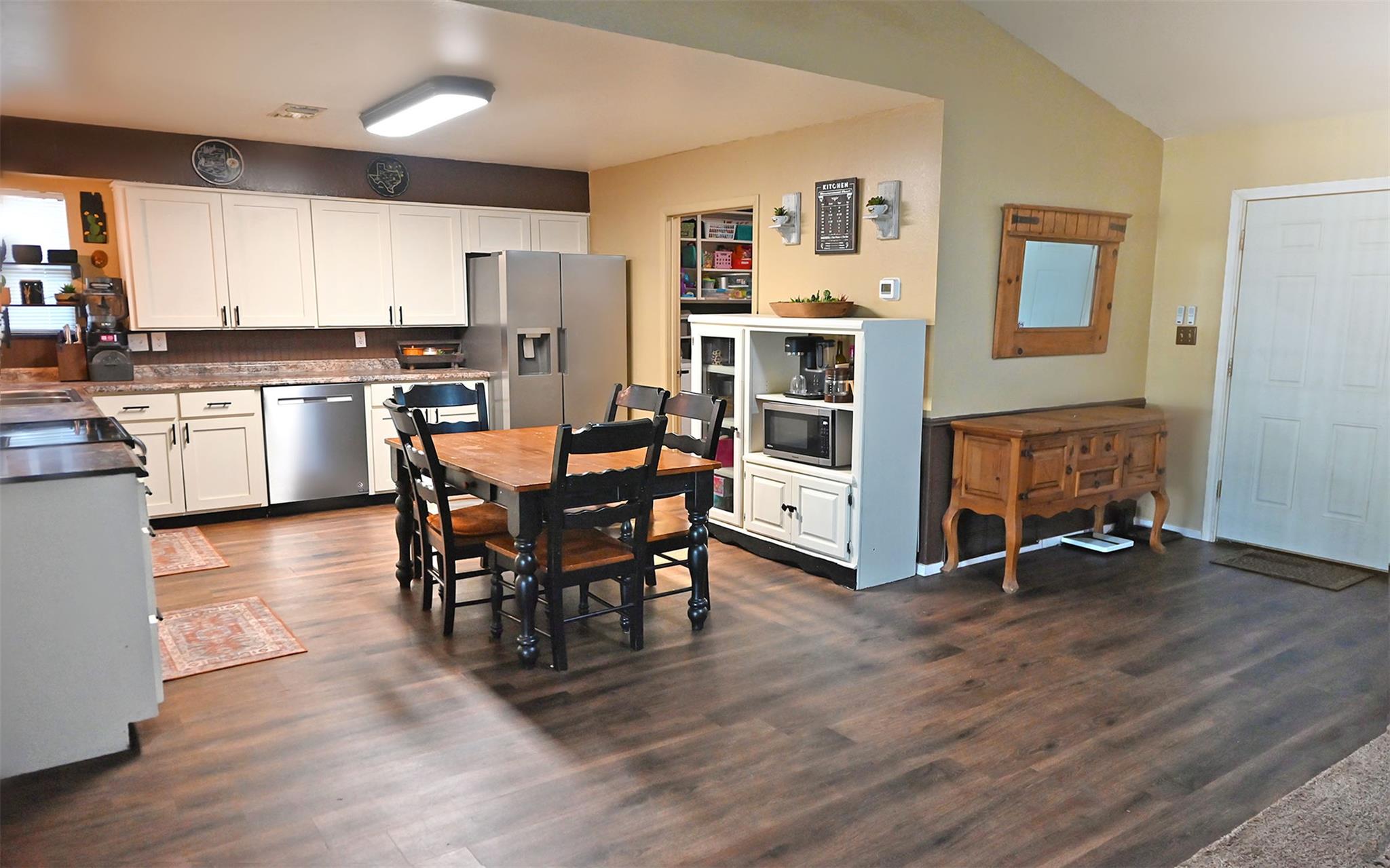 1109 County Road 132A, Kingsland, TX 78639