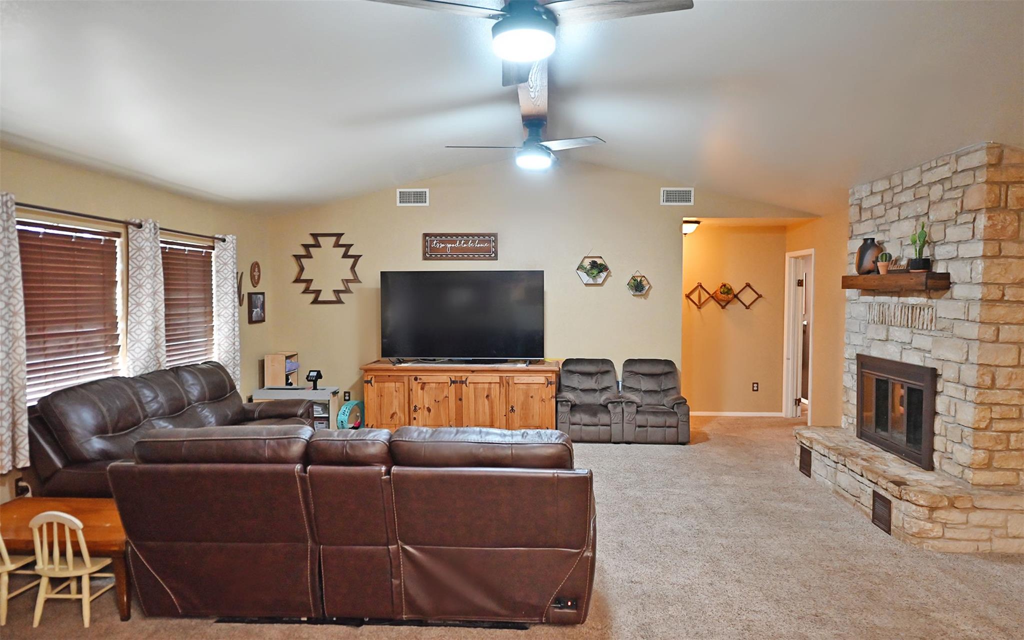 1109 County Road 132A, Kingsland, TX 78639