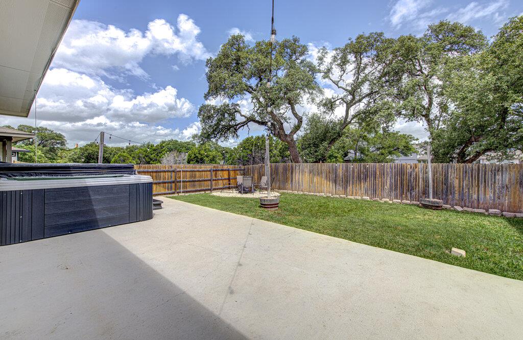261 Deserti Rd, Leander, TX 78641