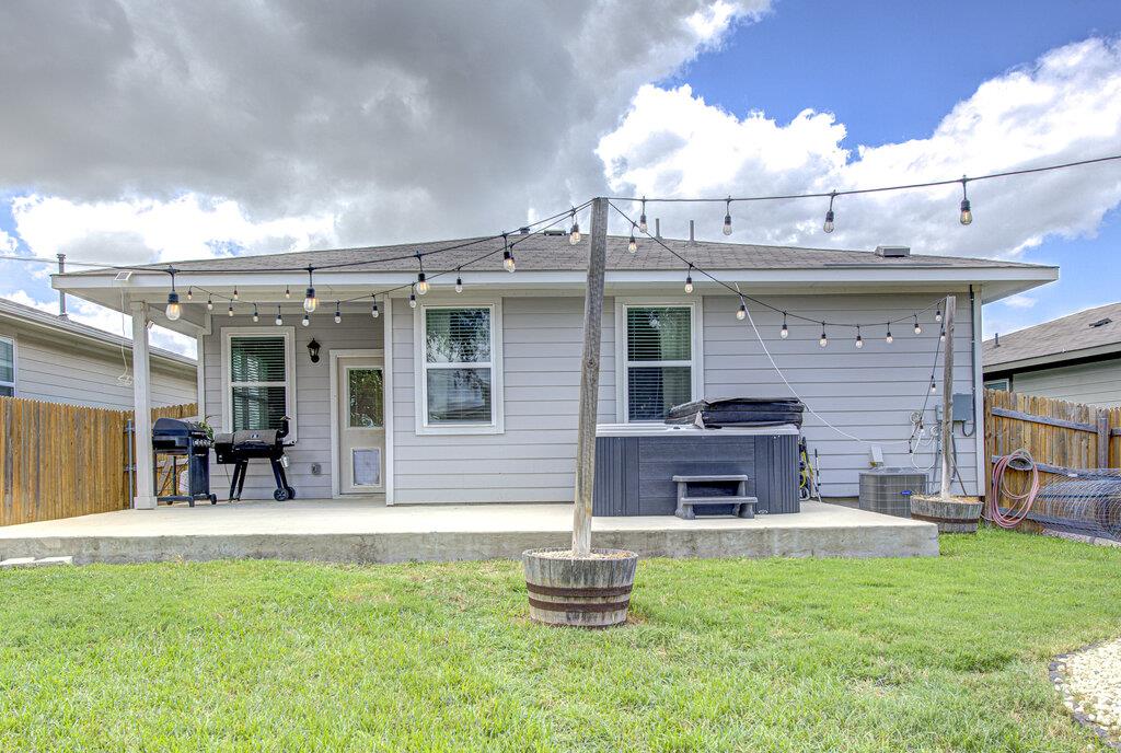 261 Deserti Rd, Leander, TX 78641