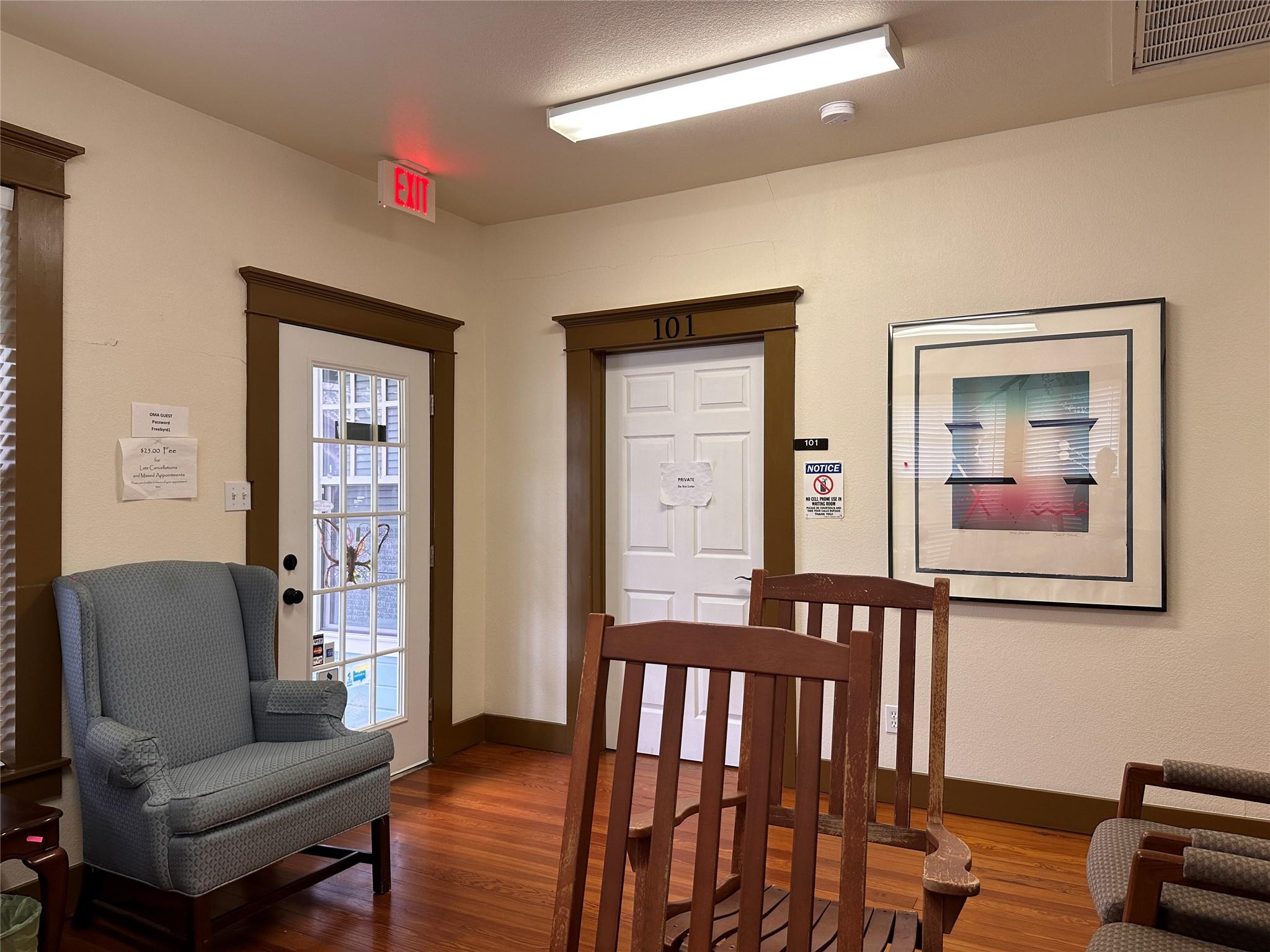 212 W 10th St # 103, Georgetown, TX 78626