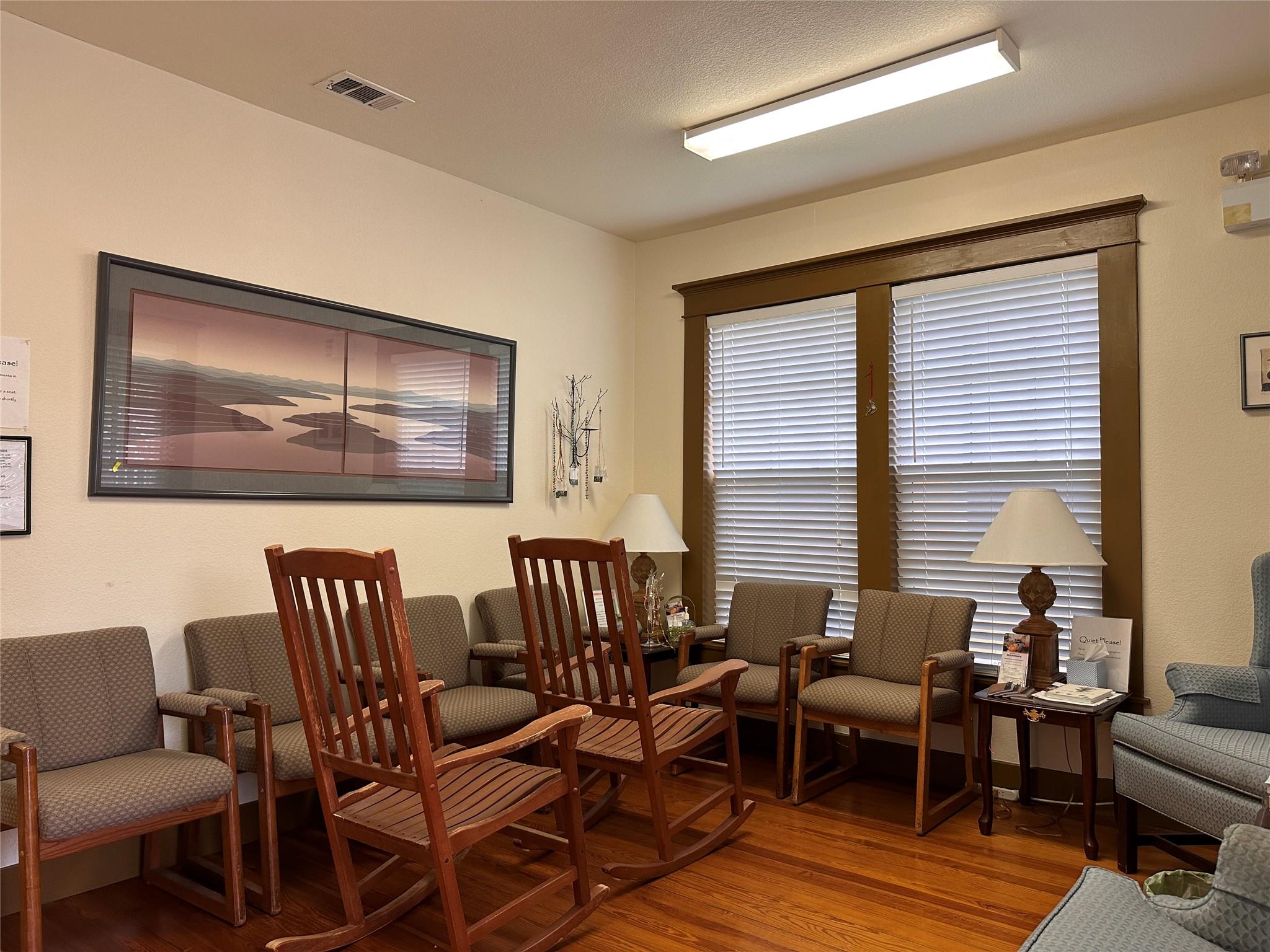 212 W 10th St # 103, Georgetown, TX 78626