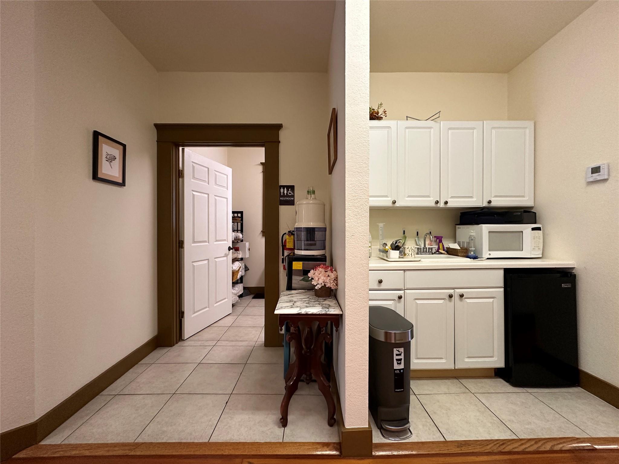 212 W 10th St # 103, Georgetown, TX 78626