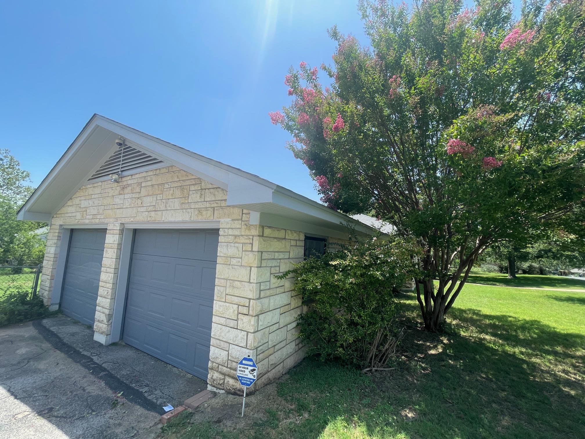 601 S Arnold St S, Lampasas, TX 76550
