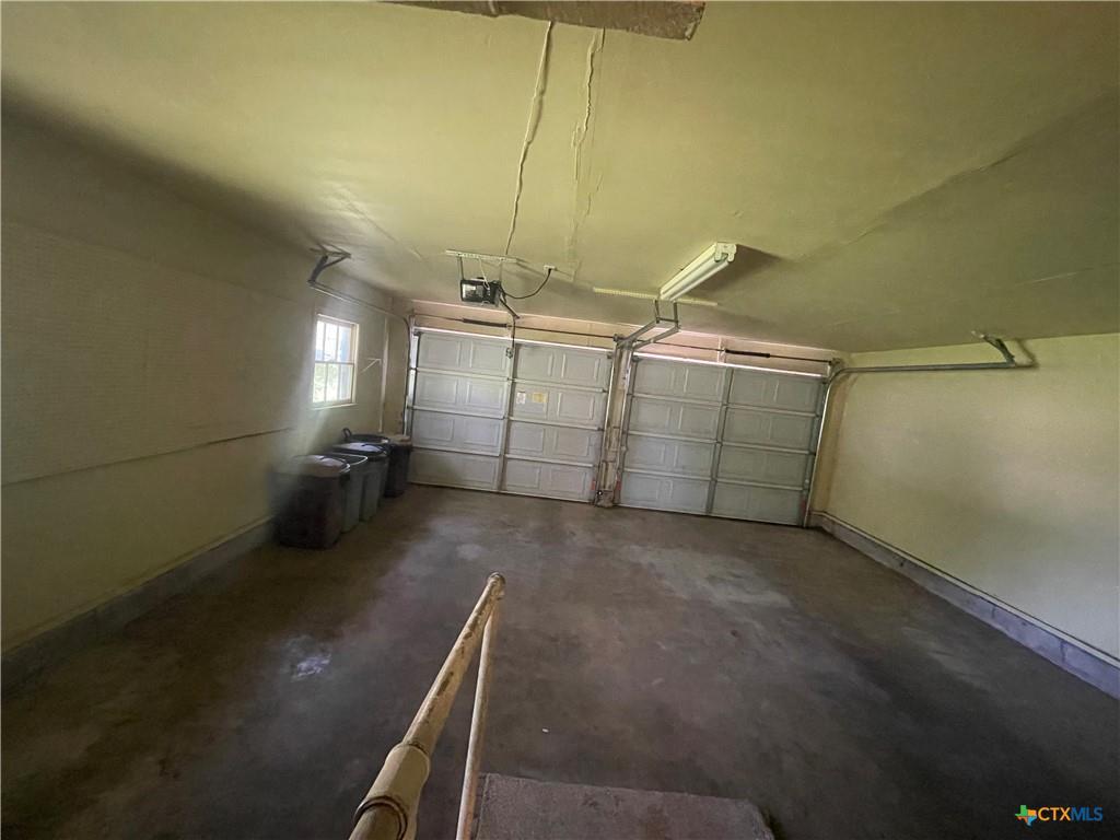 601 S Arnold St S, Lampasas, TX 76550