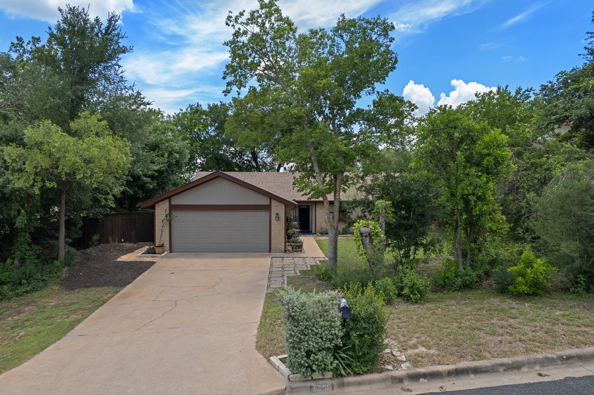 8005 Red Willow Dr, Austin, TX 78736