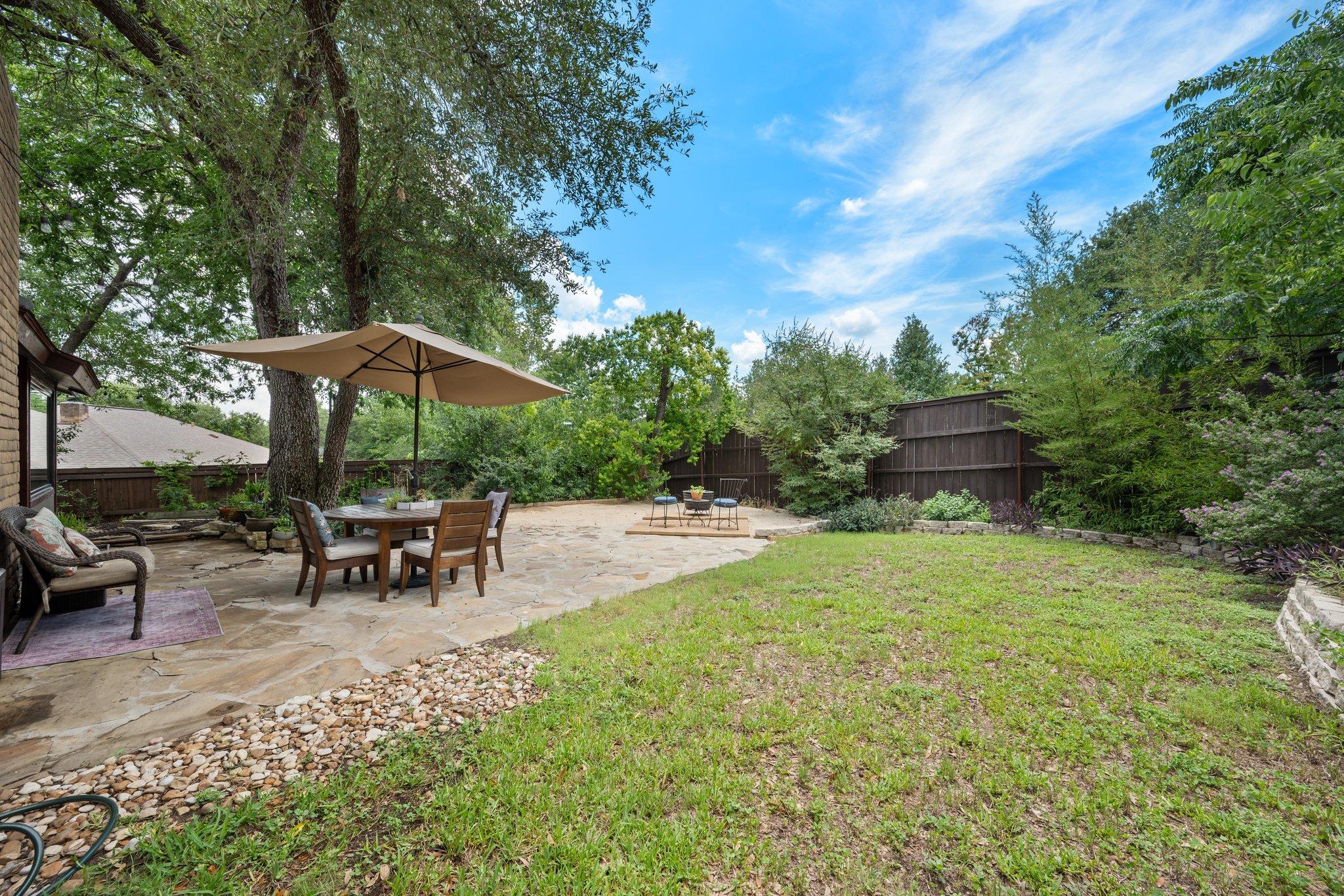 8005 Red Willow Dr, Austin, TX 78736