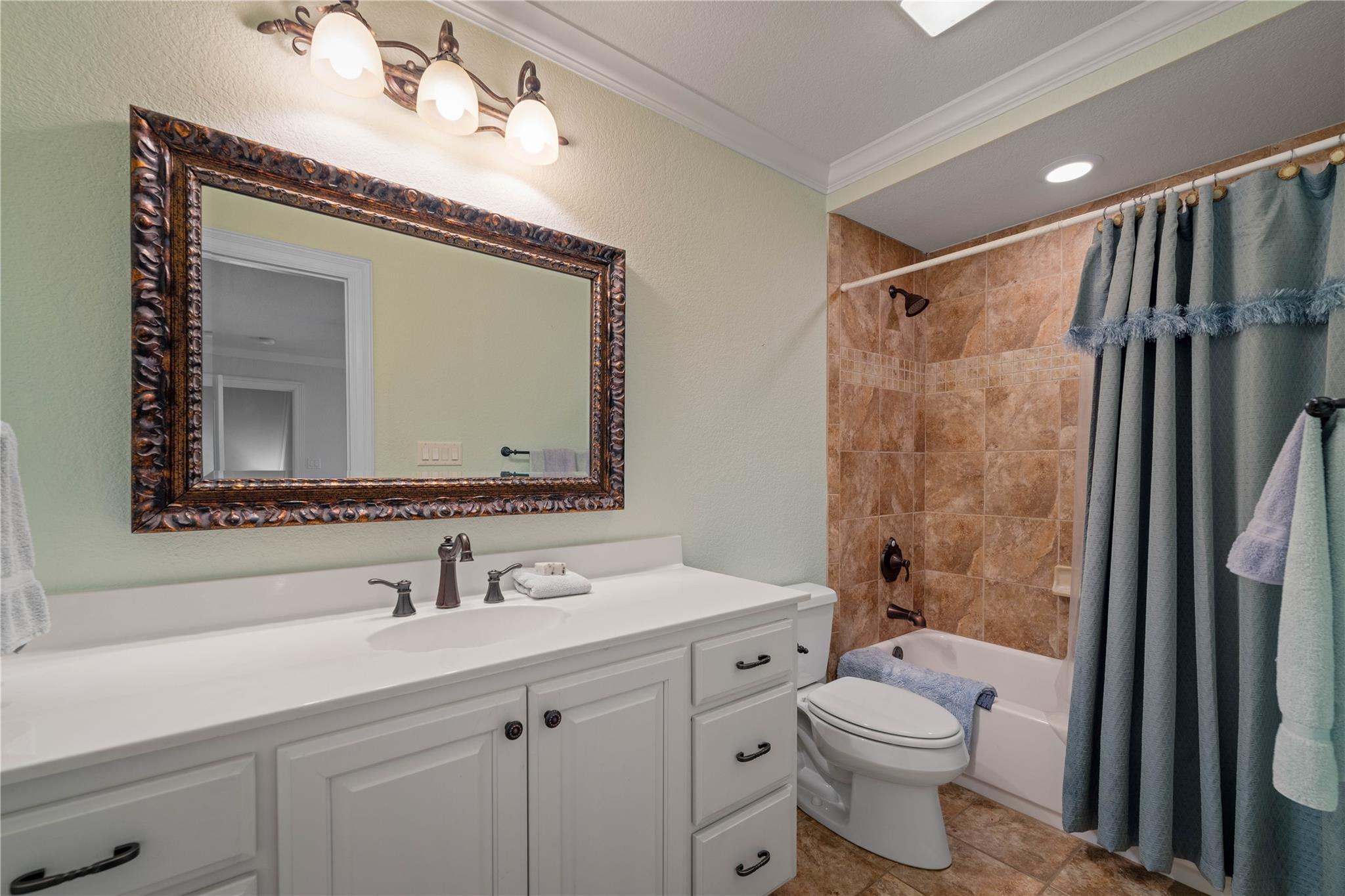 758 Mission Hts, New Braunfels, TX 78130